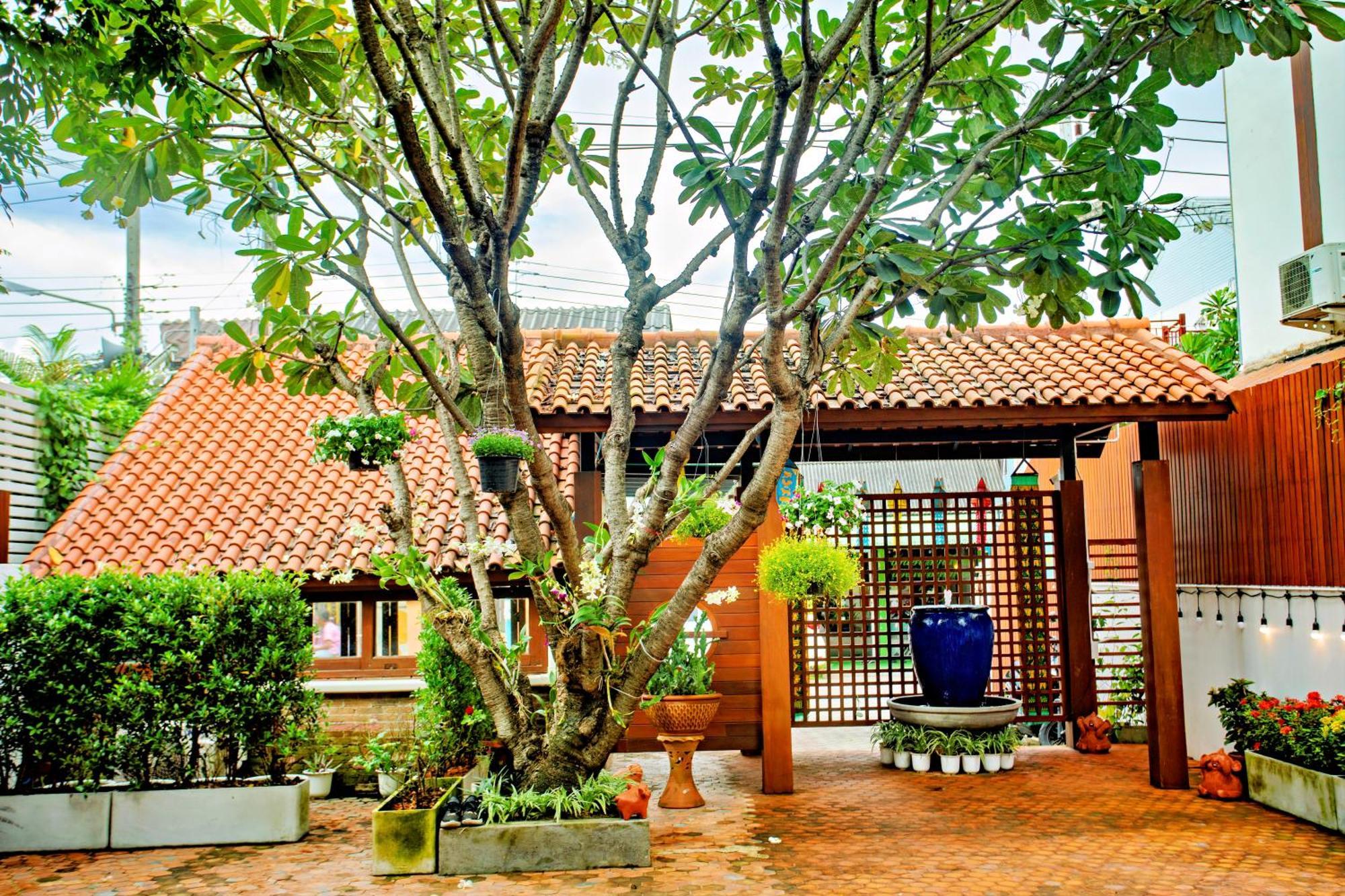 Art House Old Homestay Chiang Mai