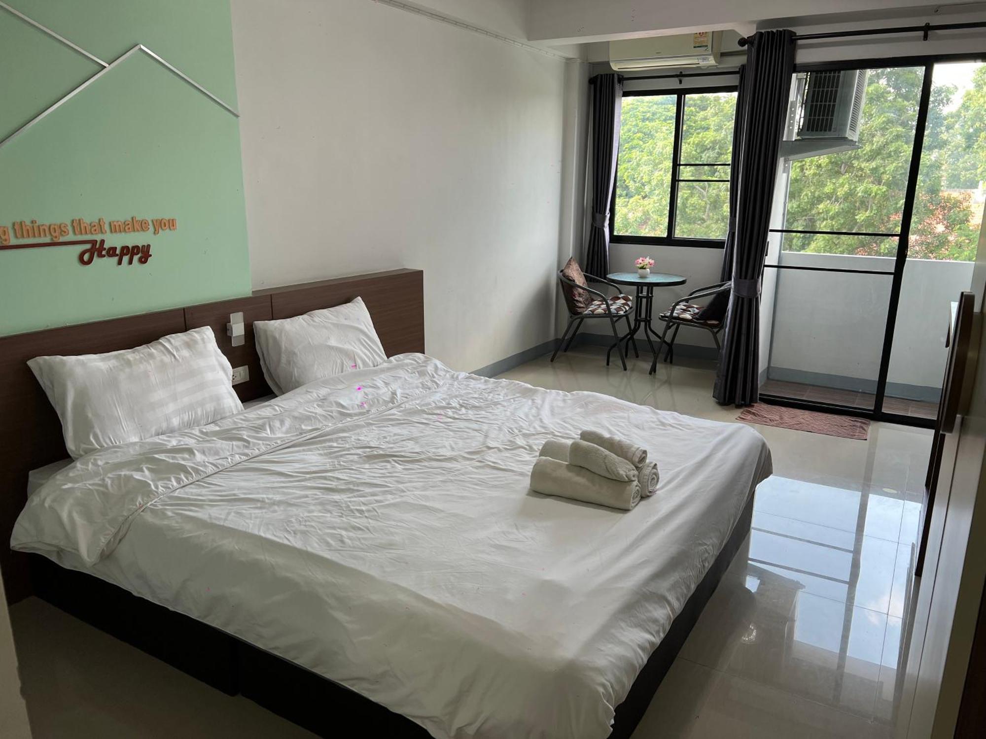 Aree Place Apartment *