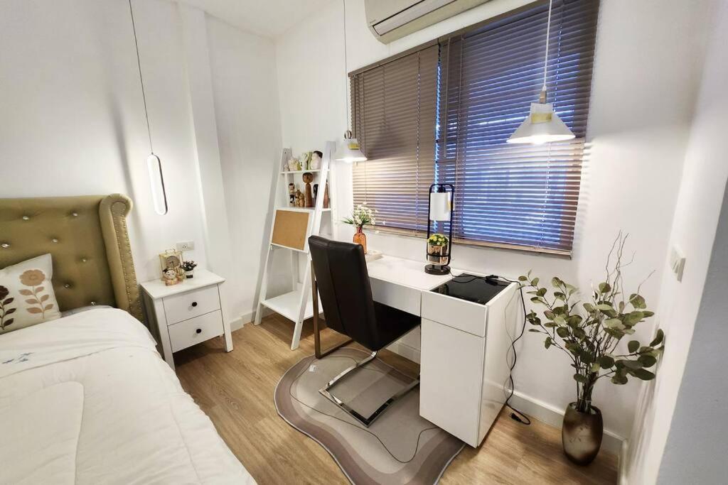 Cozy Near Festival In Holiday home *