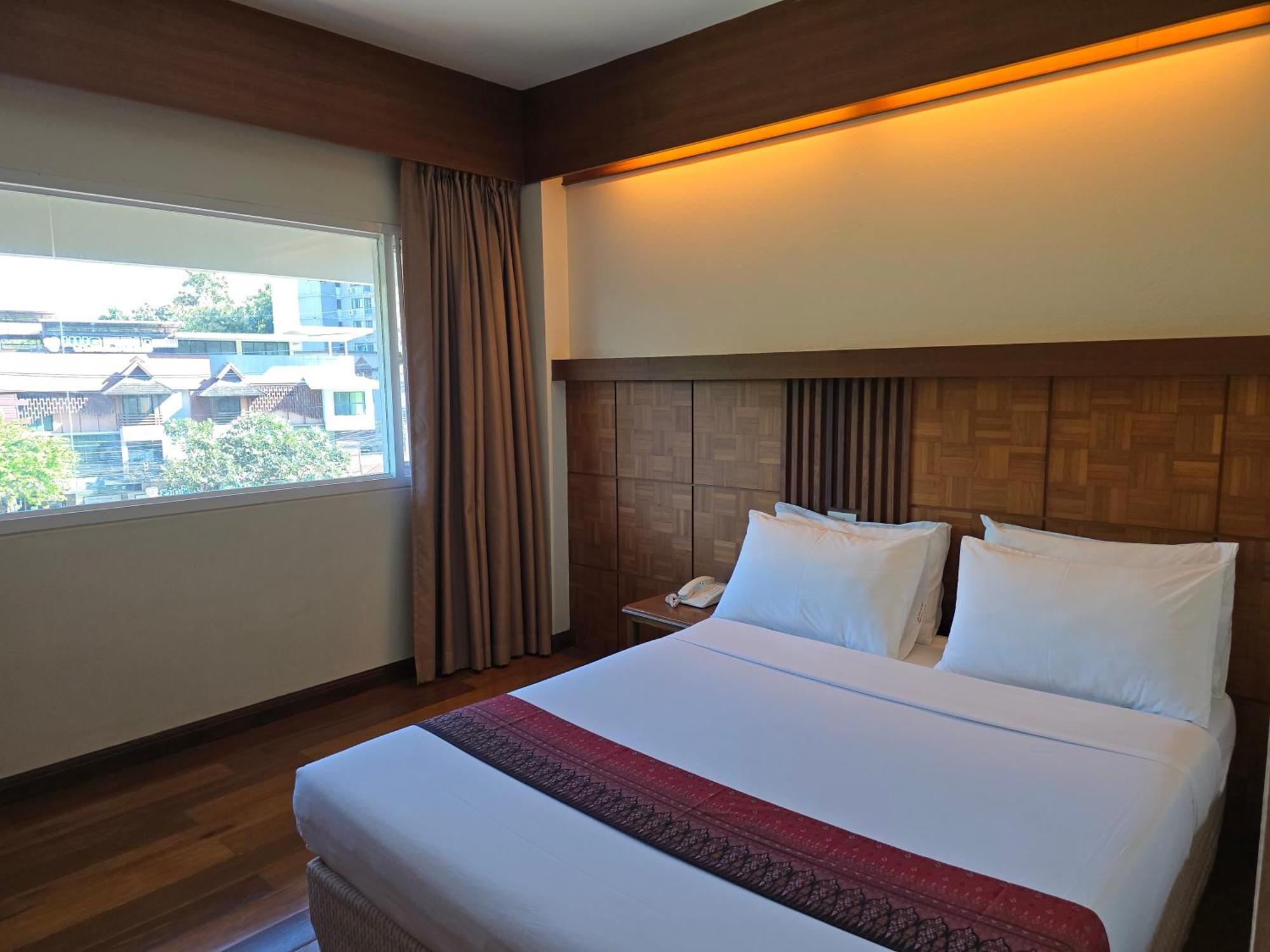Phucome Hotel 4*