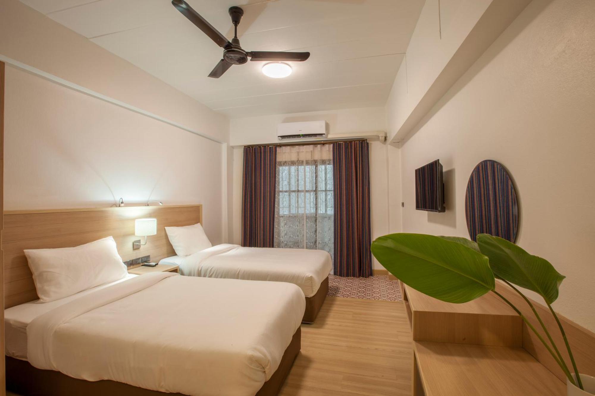 Hotel Rcn Court & Chiang Mai