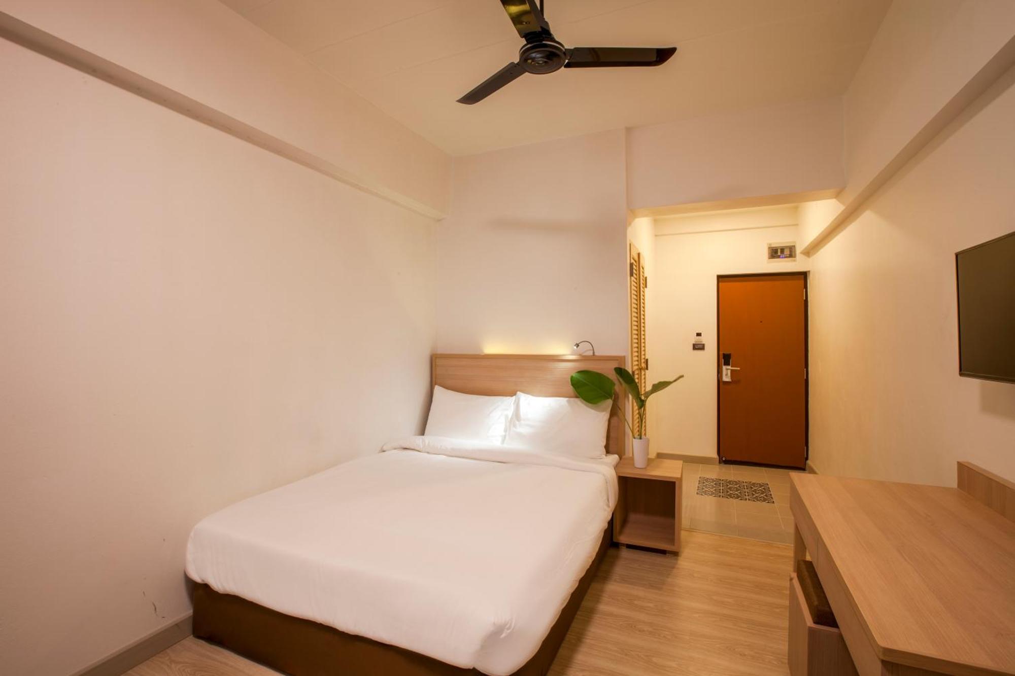 Rcn Court & Hotel
