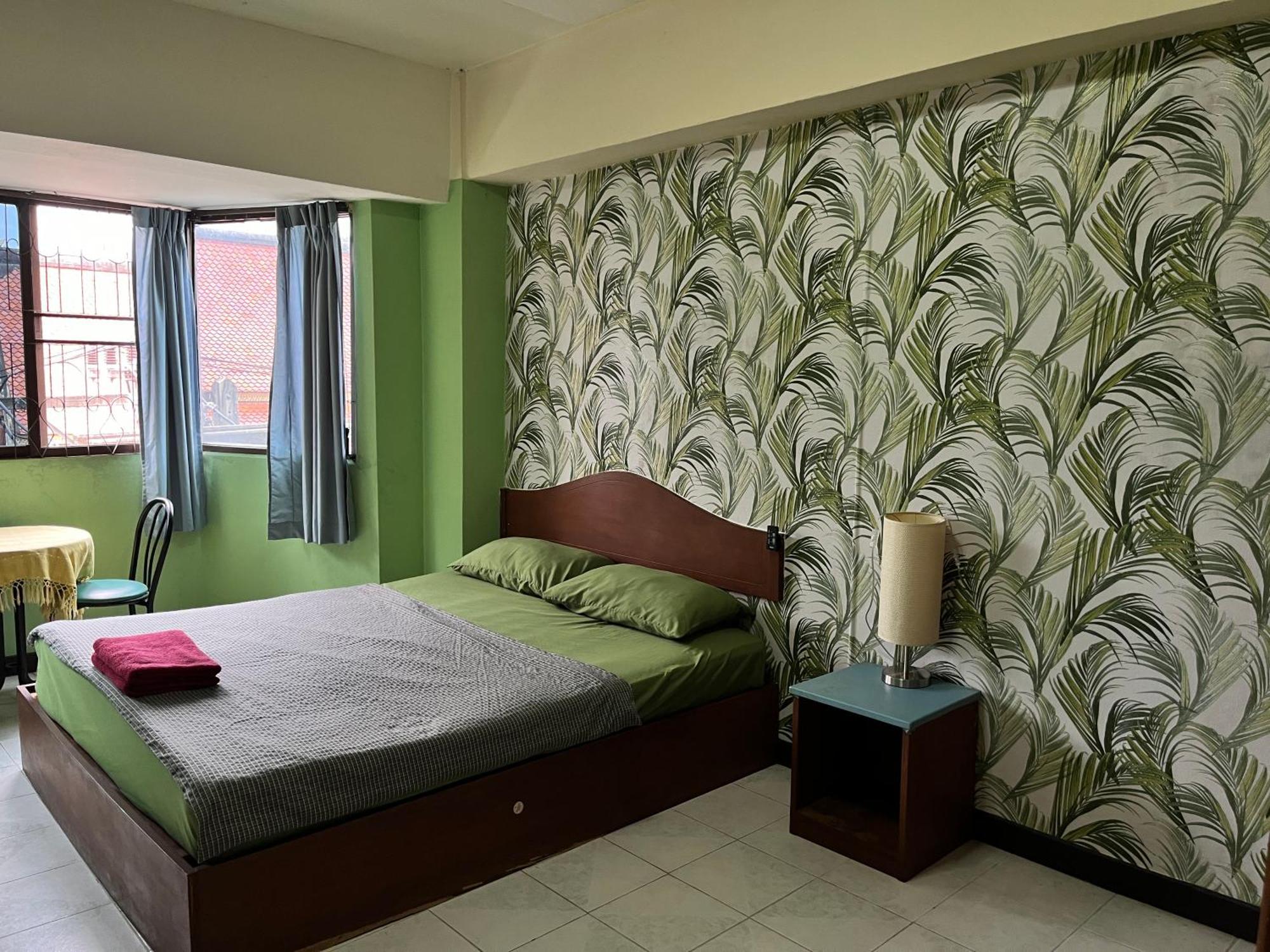 Rcn Court & Hotel 2*