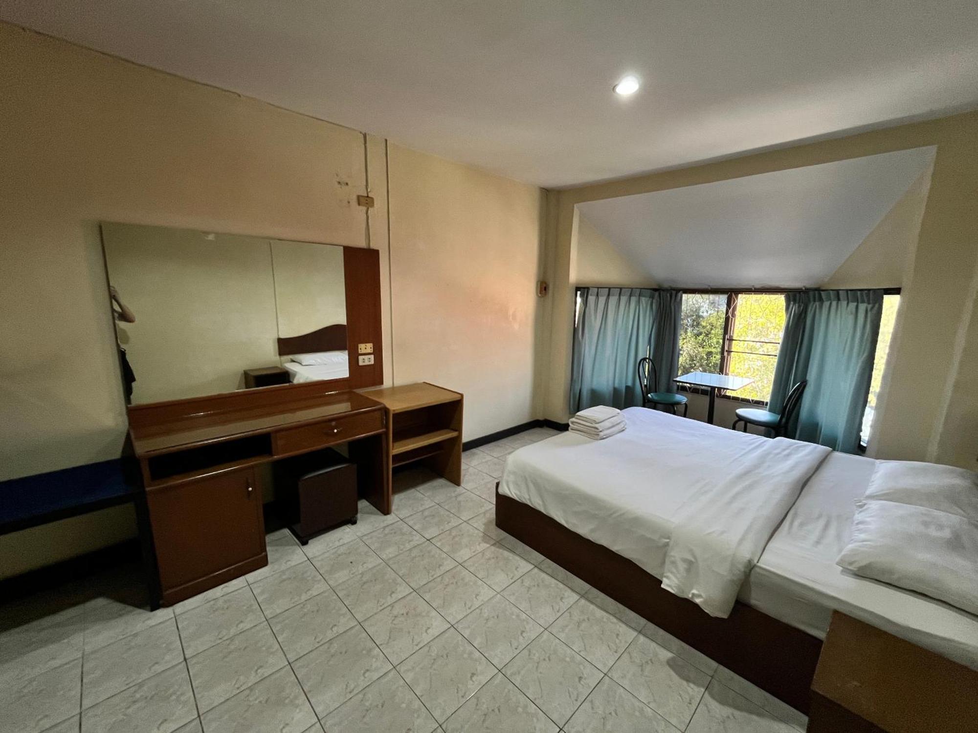 Rcn Court & Hotel Chiang Mai