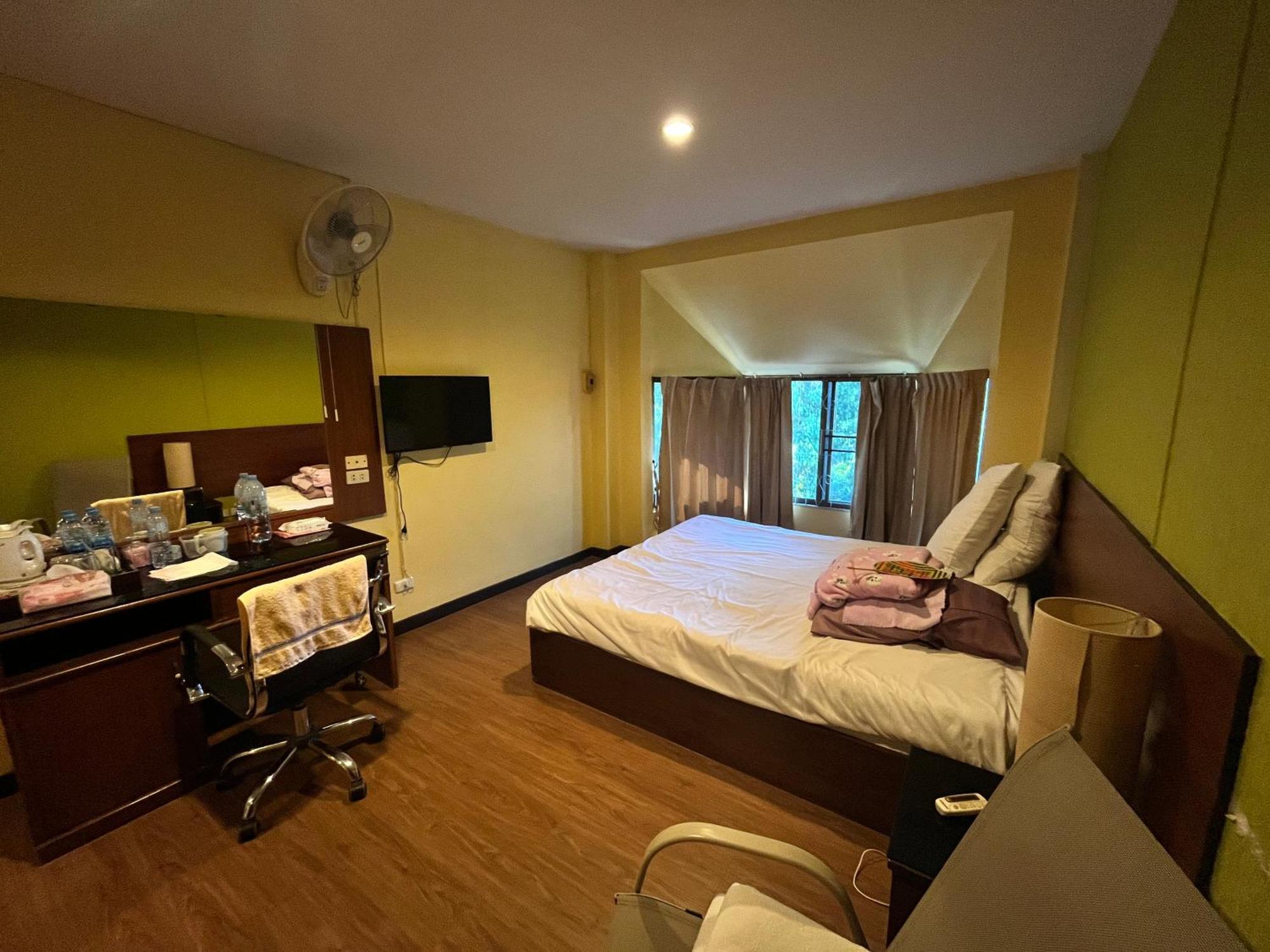 Hotel Rcn Court & Chiang Mai