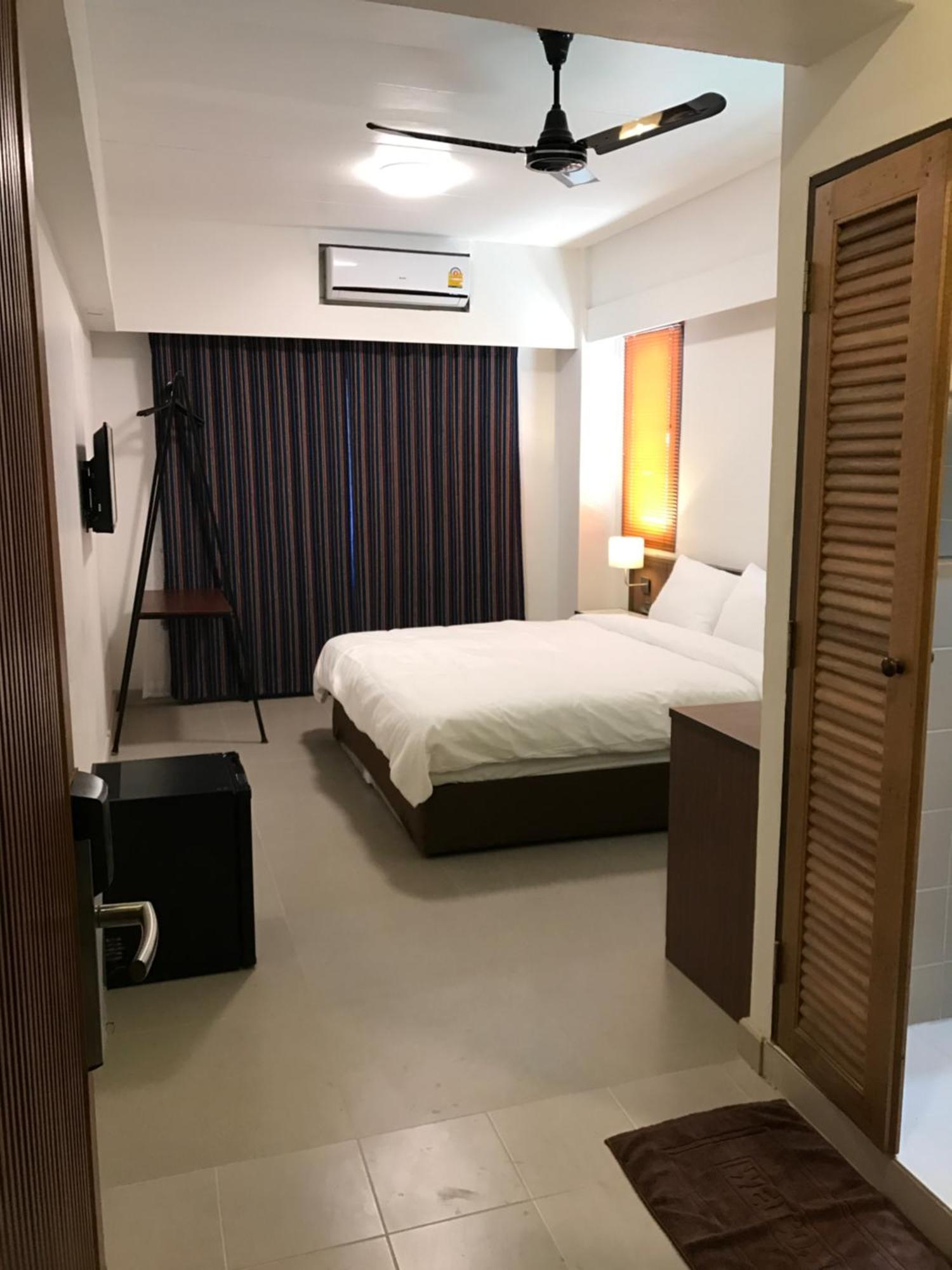 Rcn Court & Hotel