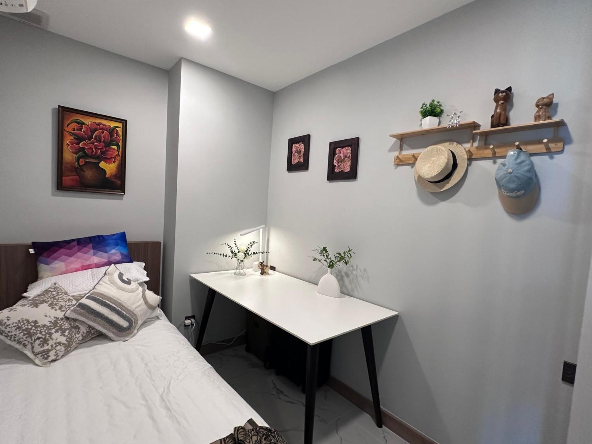 African Delight In Astra Sky River Chiang Mai