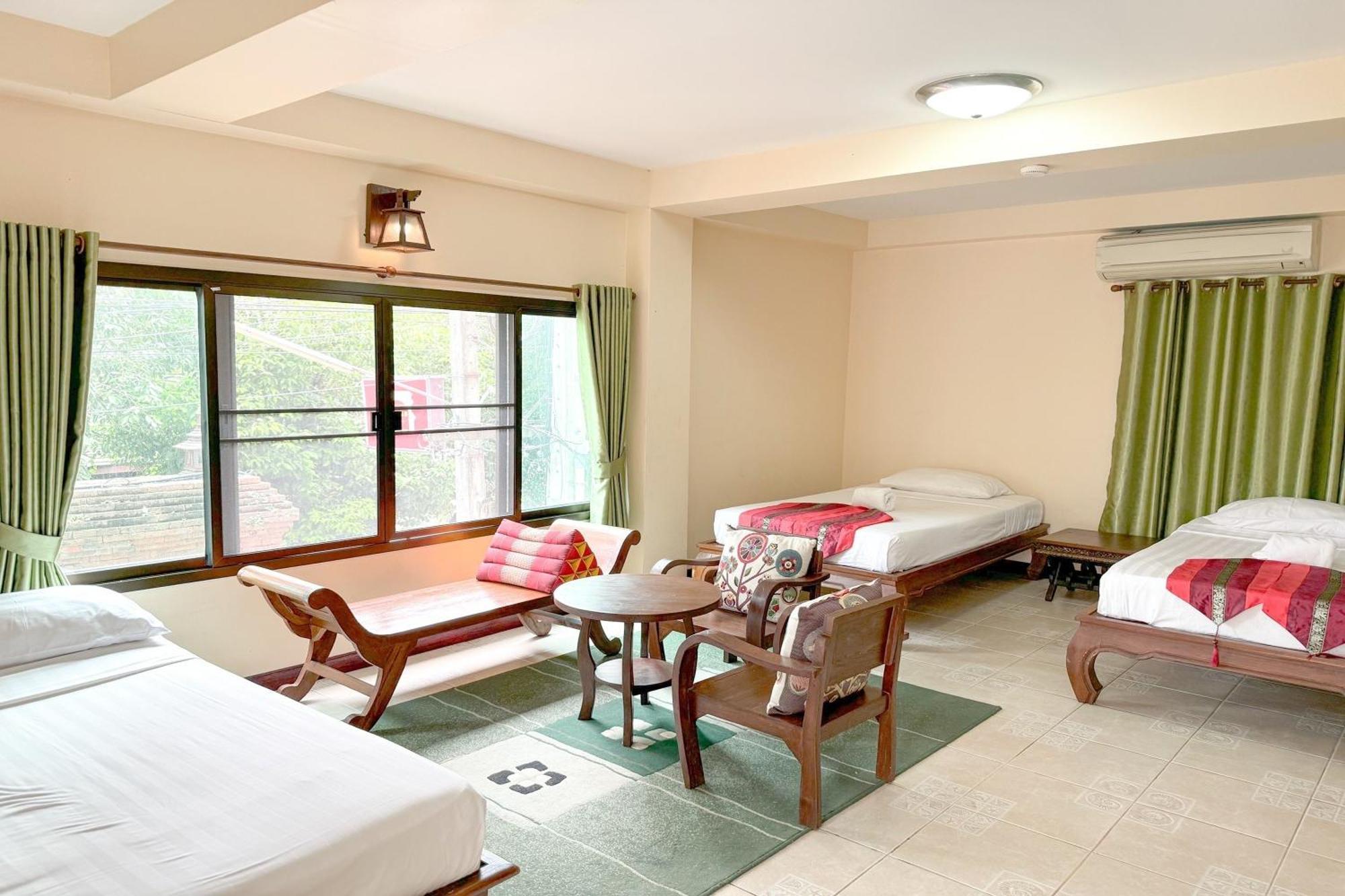 Hotel Sk House 2