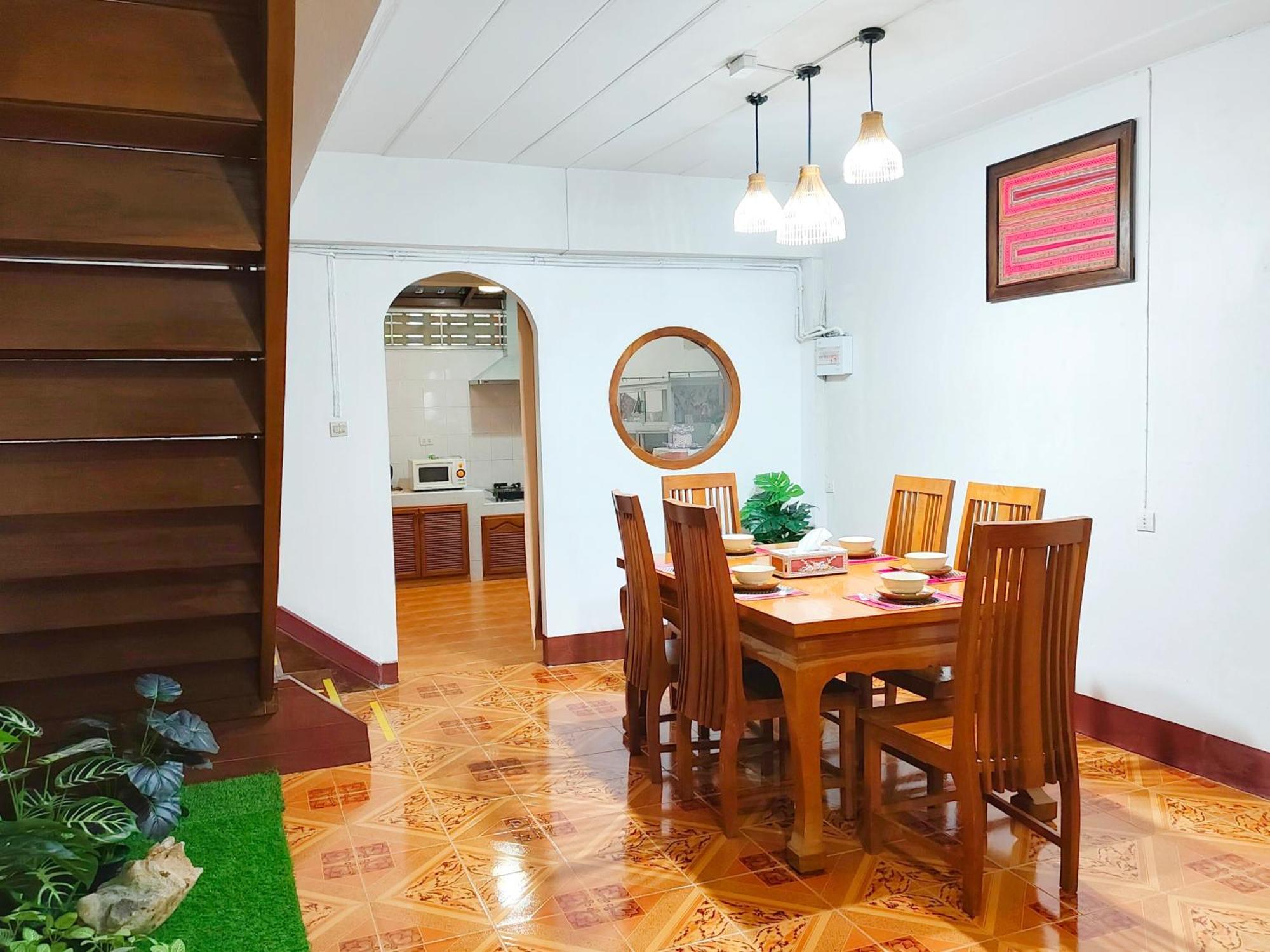 Aphilapa House Holiday home Chiang Mai