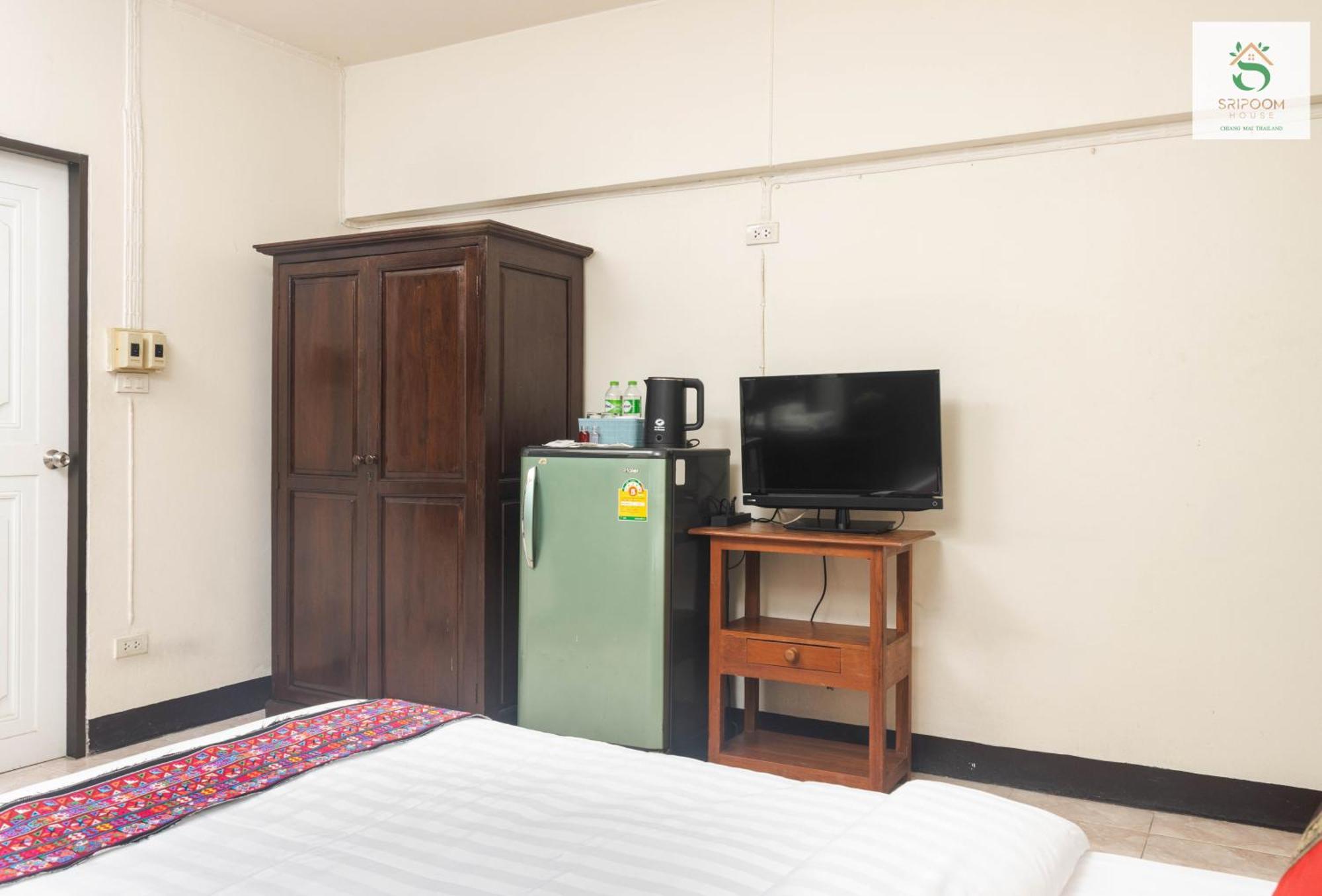 Sripoom House 1 Hotel 3*