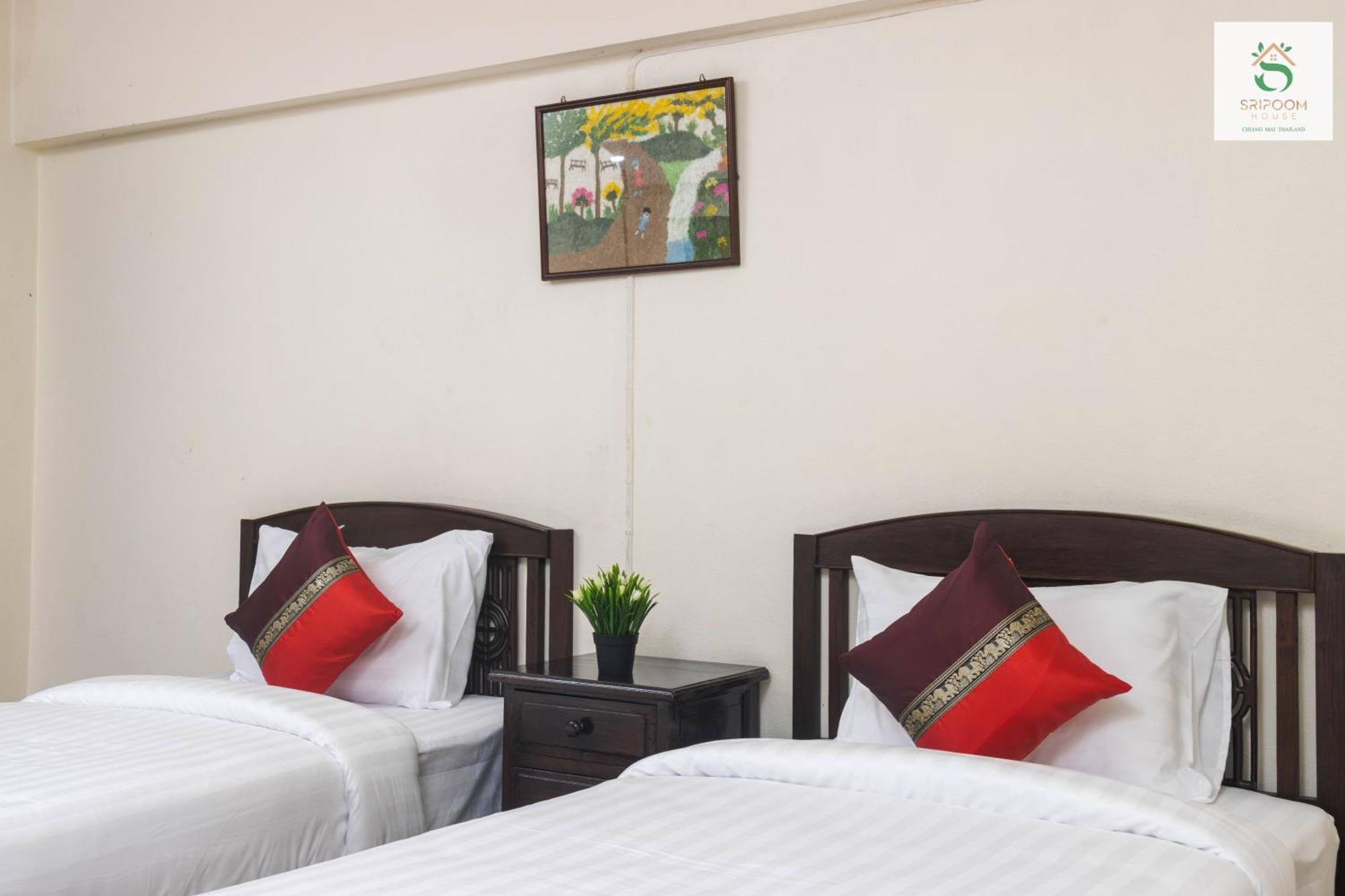 Hotel Sripoom House 1 3*