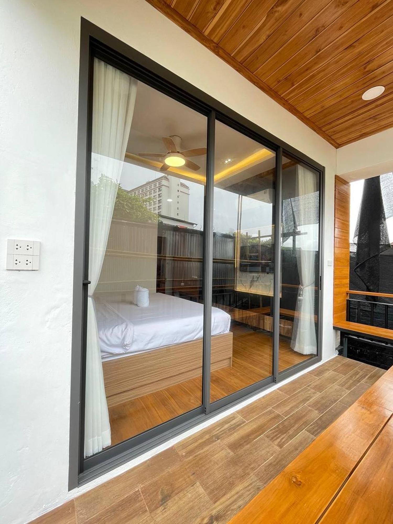 Ashi Poshtel * Chiang Mai