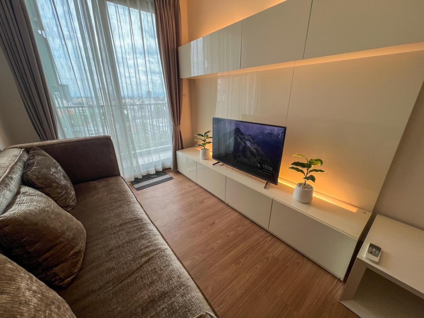 The Astra Luxury In Town *