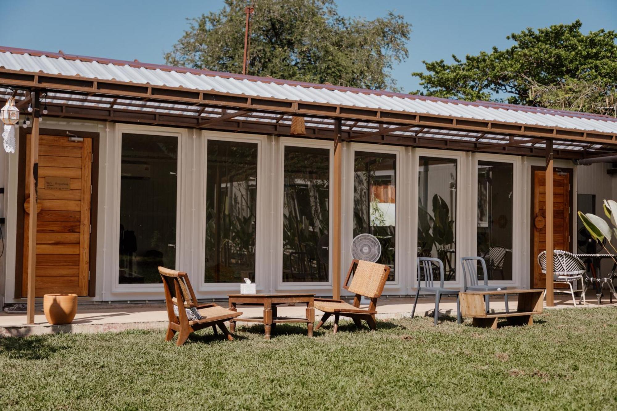 The Yard Hostel Chiang Mai