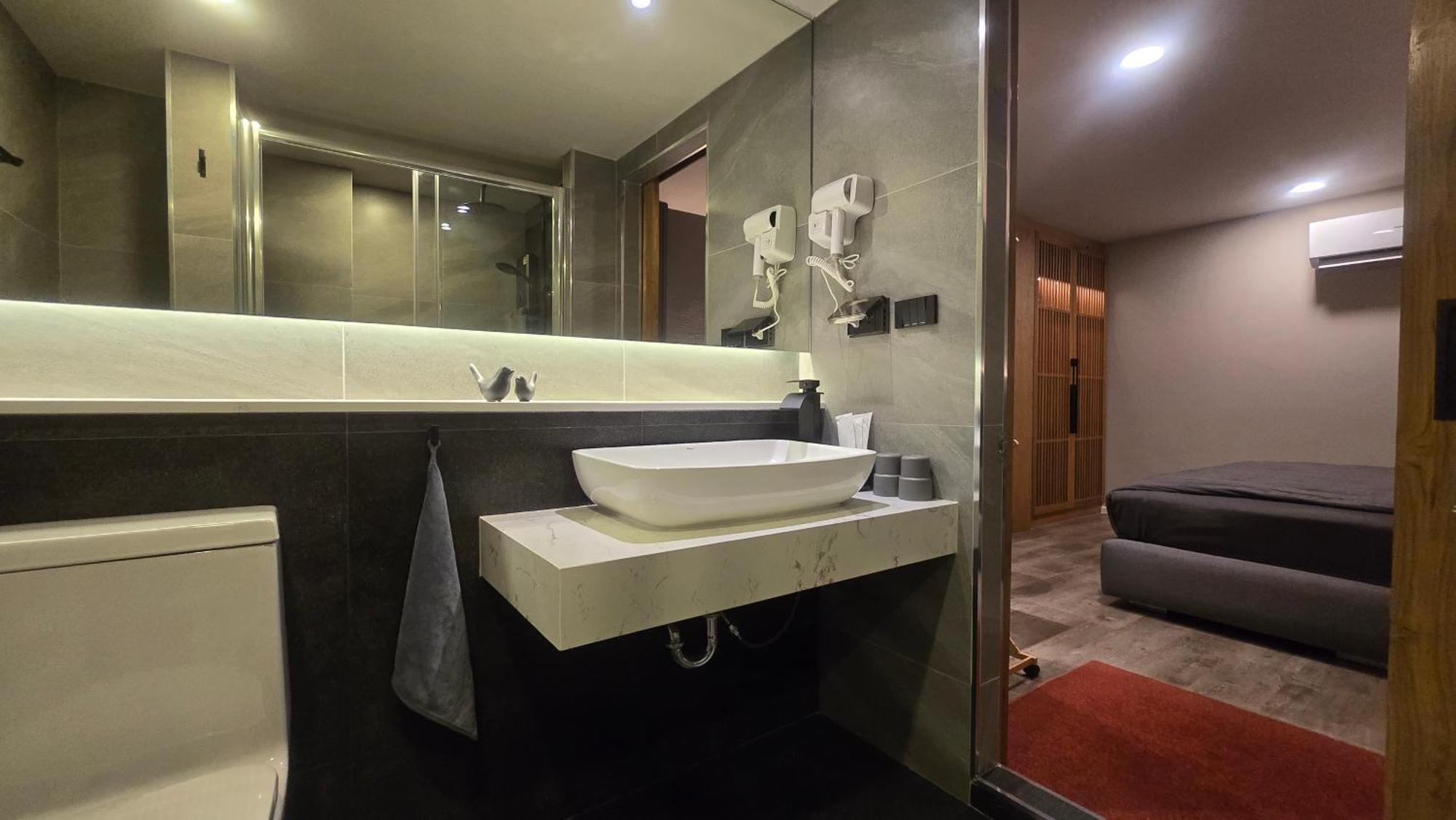 Armo Nimman 2 Apartment *