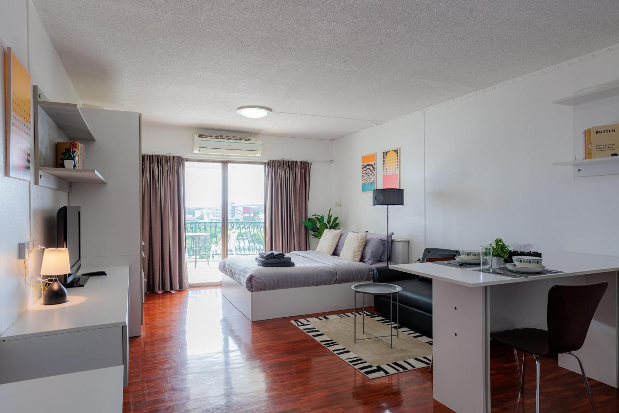 Apartment View On Hight Floor Chiang Mai