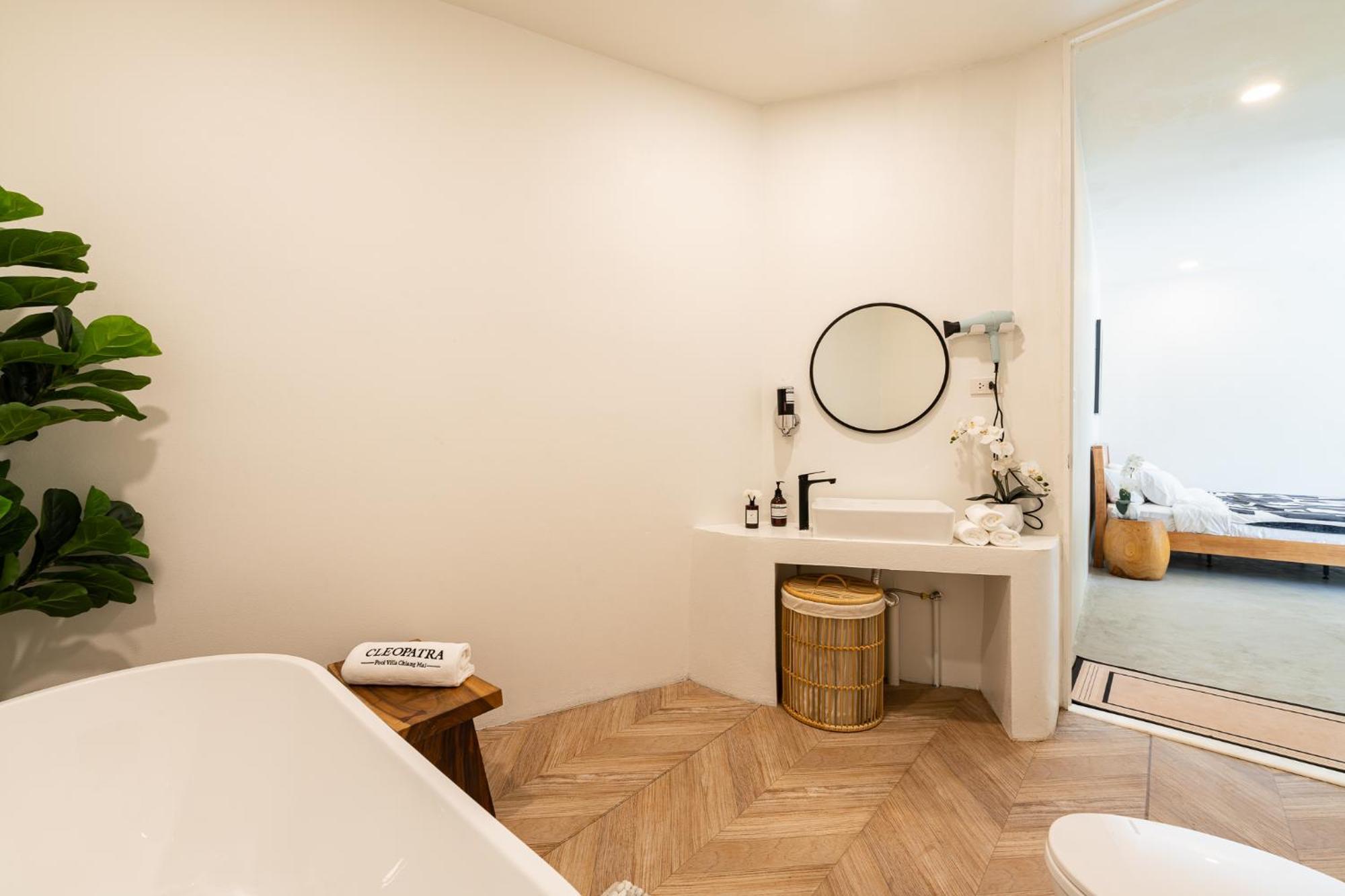 Cleopatra Pool Prime Location Vila