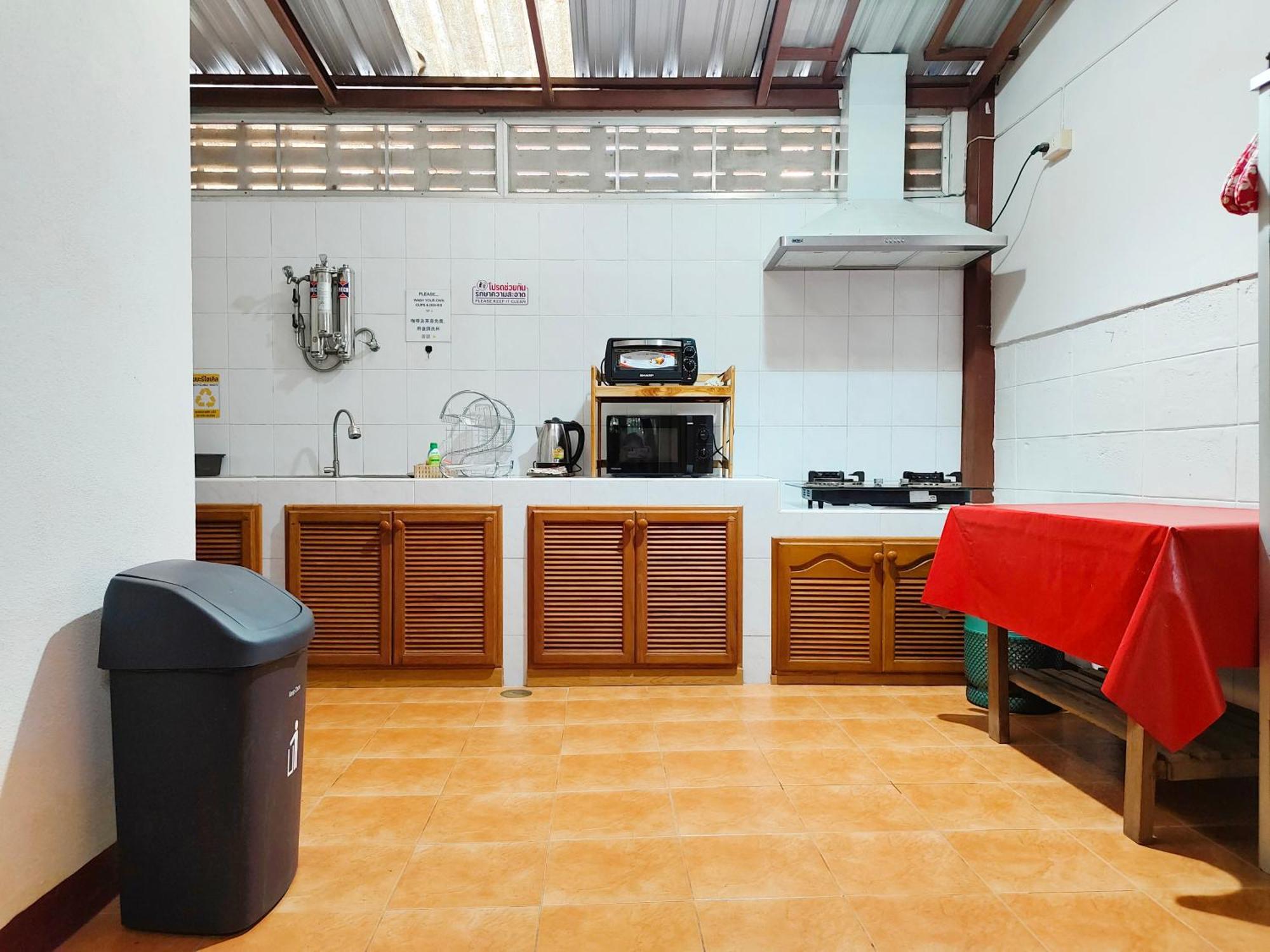 Aphilapa House Holiday home