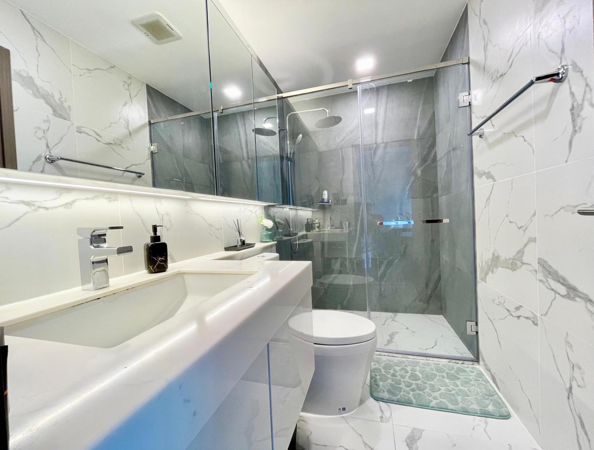 Astra Sky River 5 Stars Pool Sauna Gym *