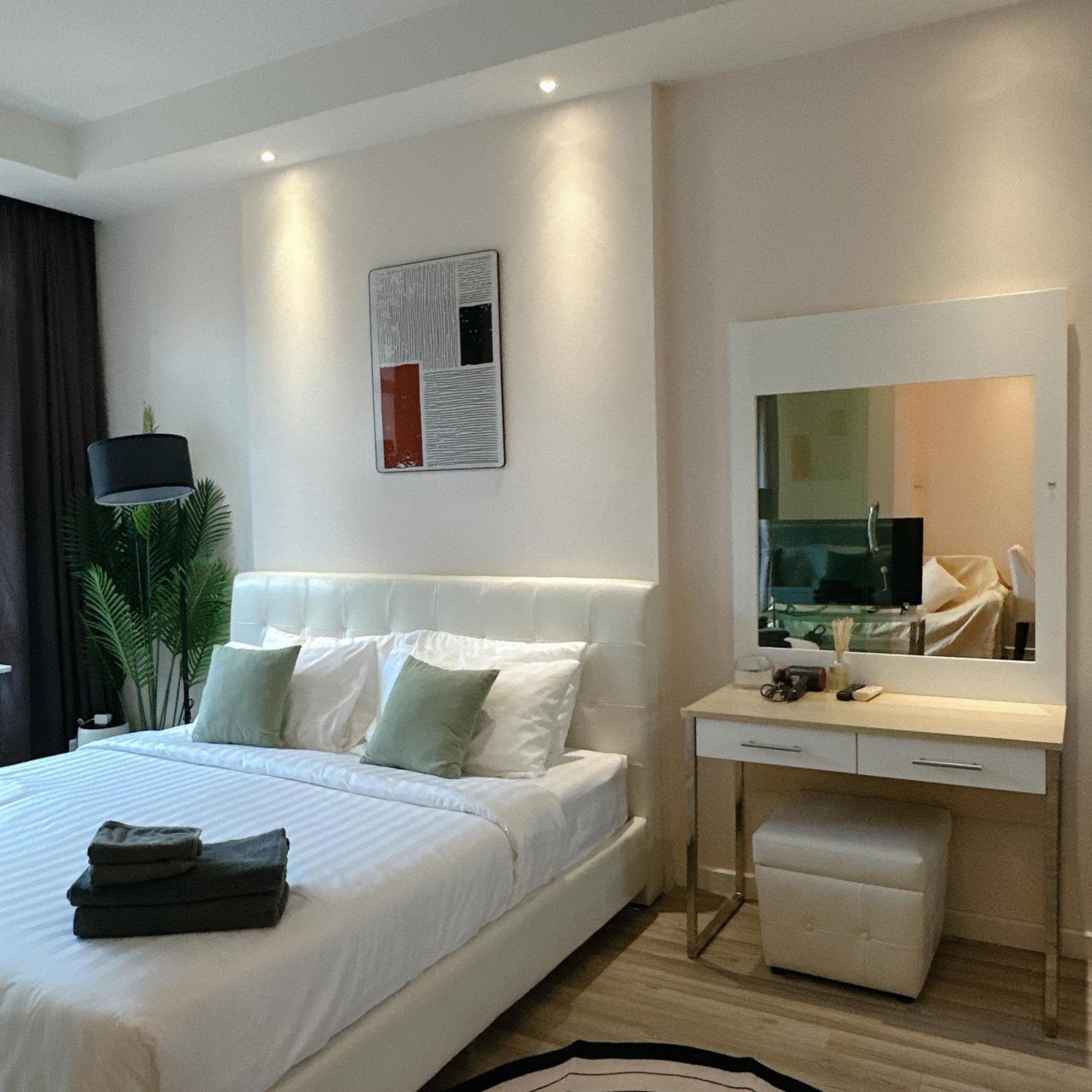 Stylish Near Fest Apartment Chiang Mai