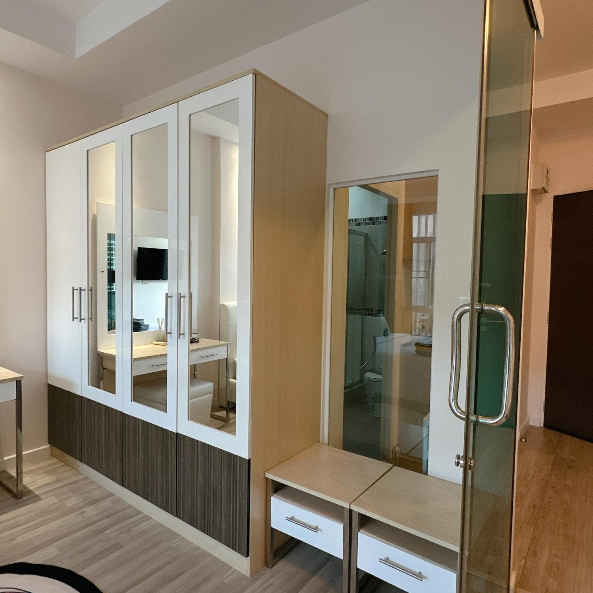 Stylish Near Fest Apartment