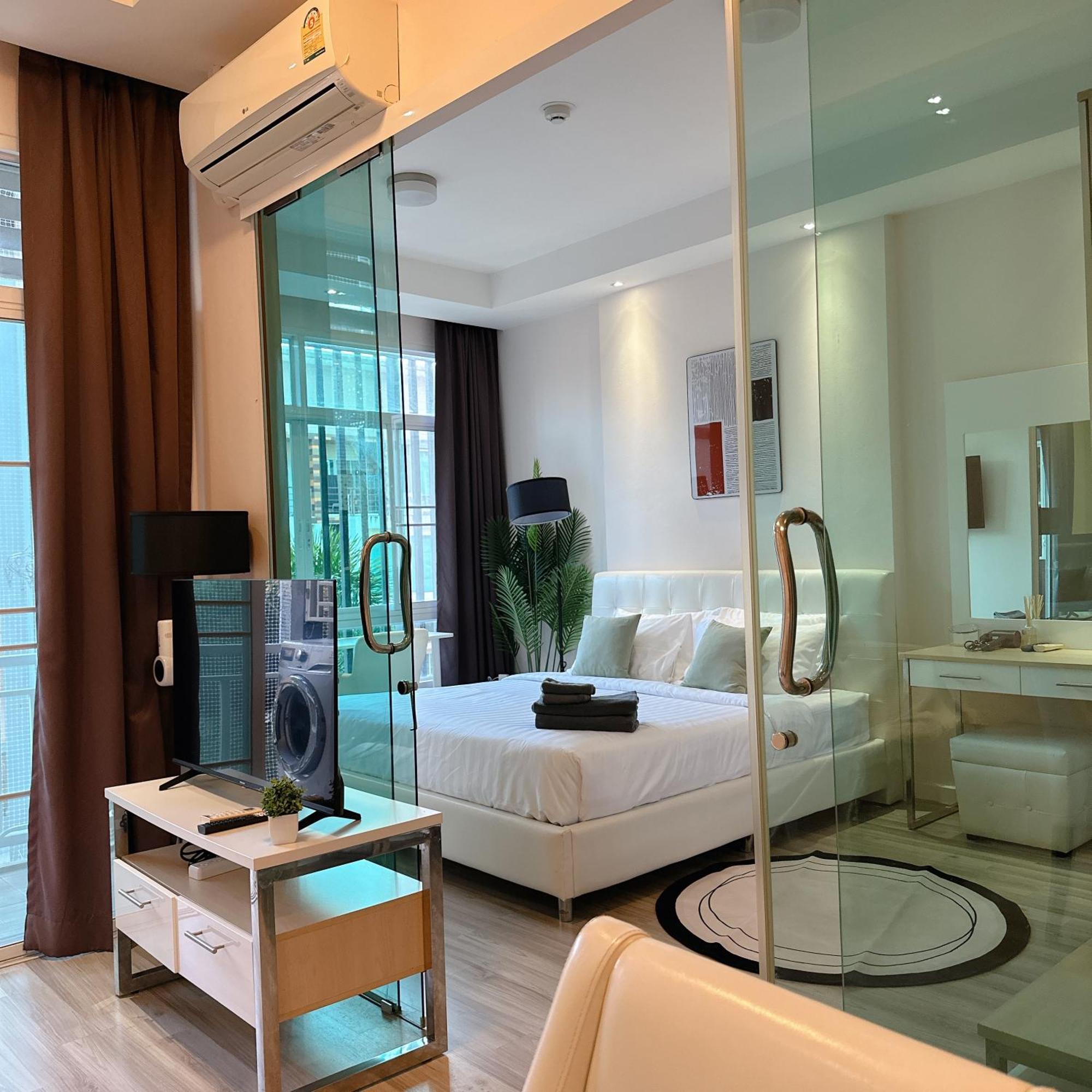 Apartment Stylish Near Fest *