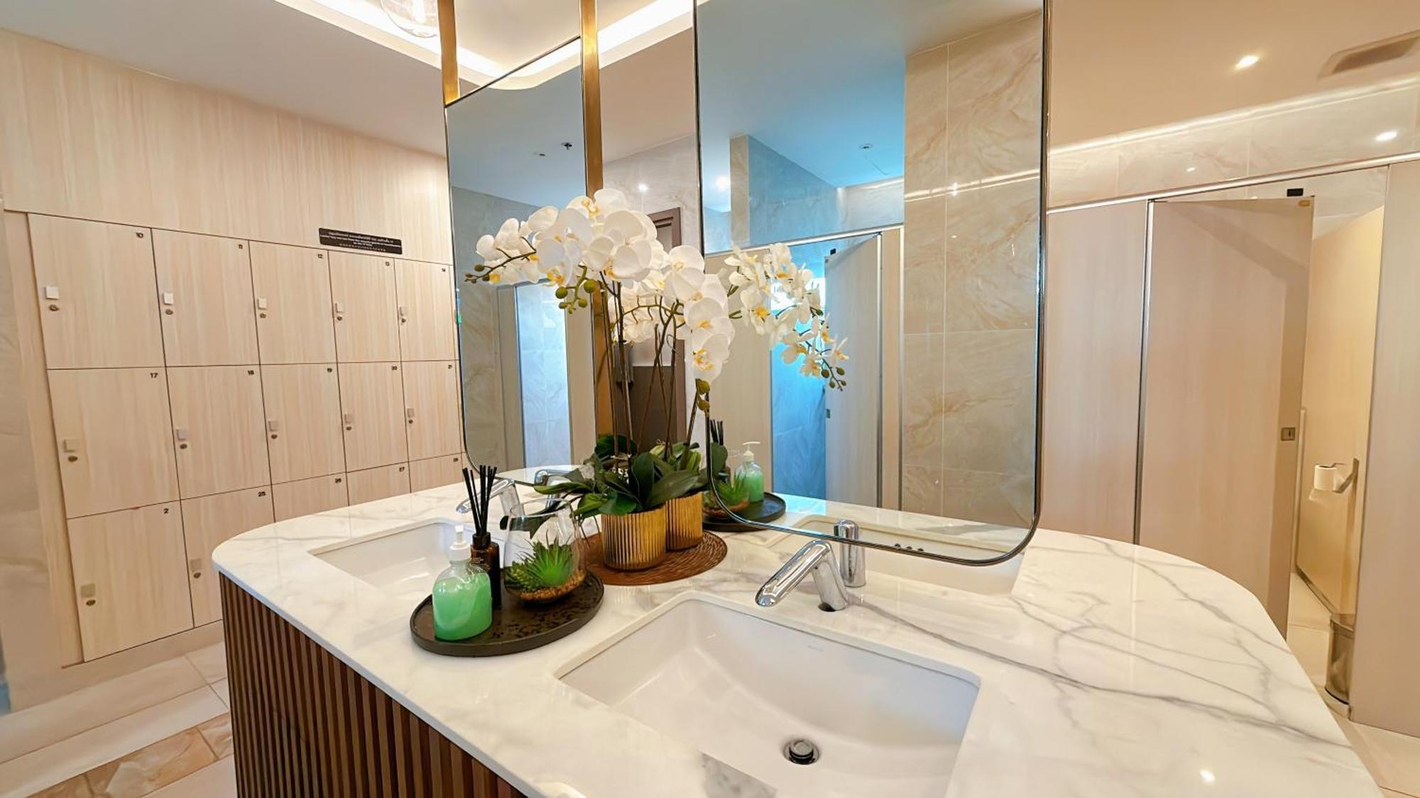 New Luxury Pool Gym Astra Sky River 3br * Chiang Mai