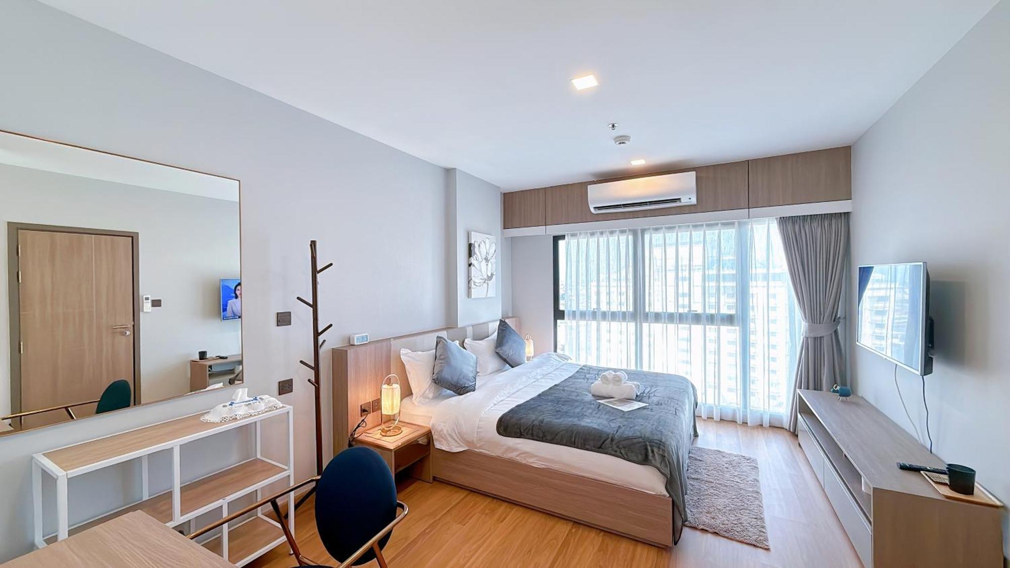 Apartment New Luxury Pool Gym Astra Sky River 3br