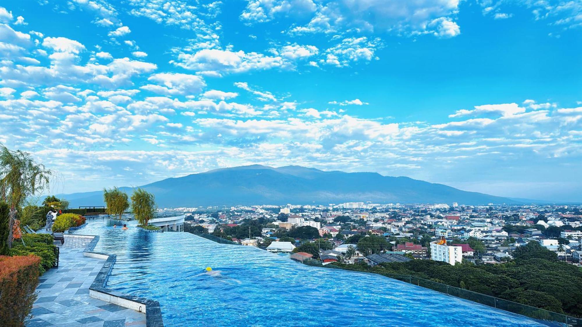 New Luxury Pool Gym Astra Sky River 3br Apartment