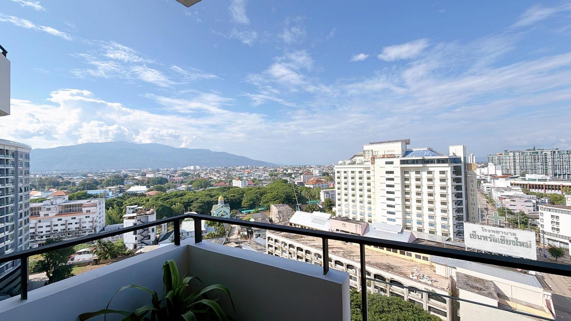New Luxury Pool Gym Astra Sky River 3br * Chiang Mai