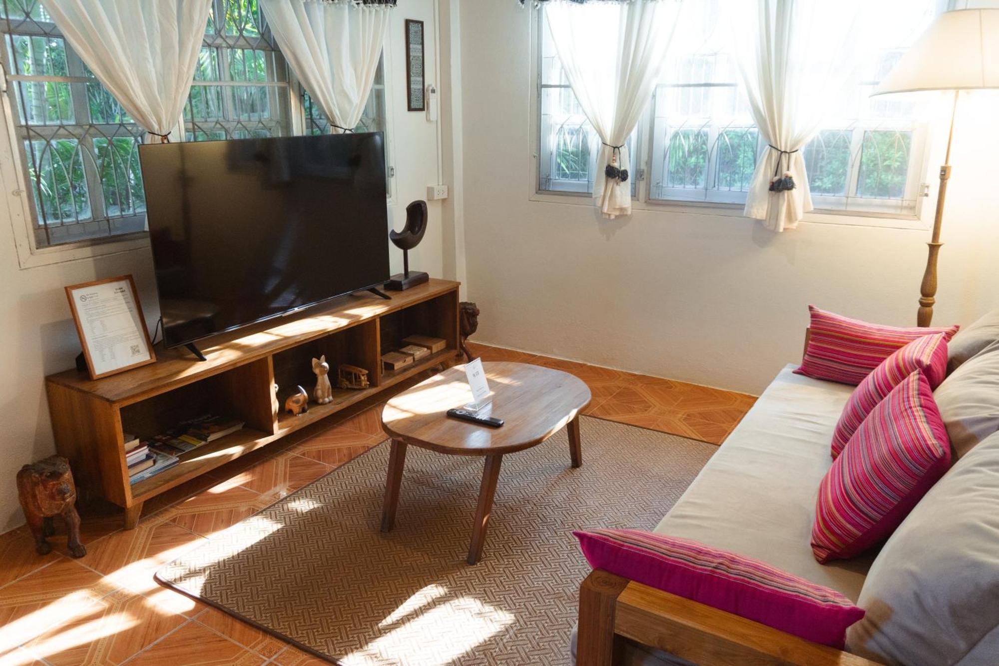 Baan Ragang : Cozy Entire House In Old Holiday home Chiang Mai