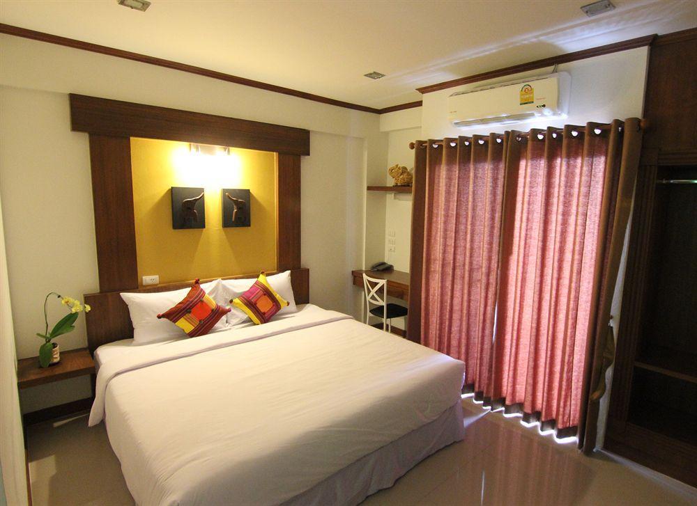 Cozytel Chiangmai Hotel