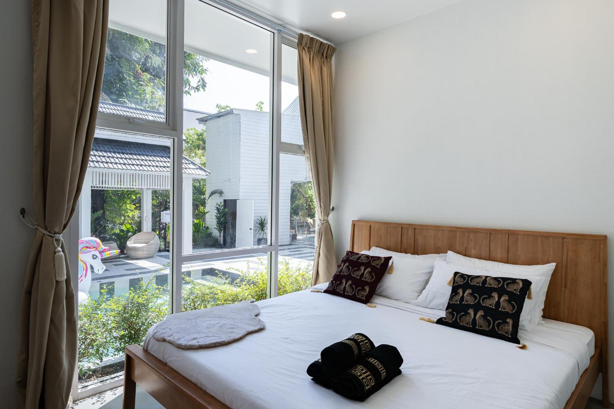 Cleopatra Pool Prime Location Vila