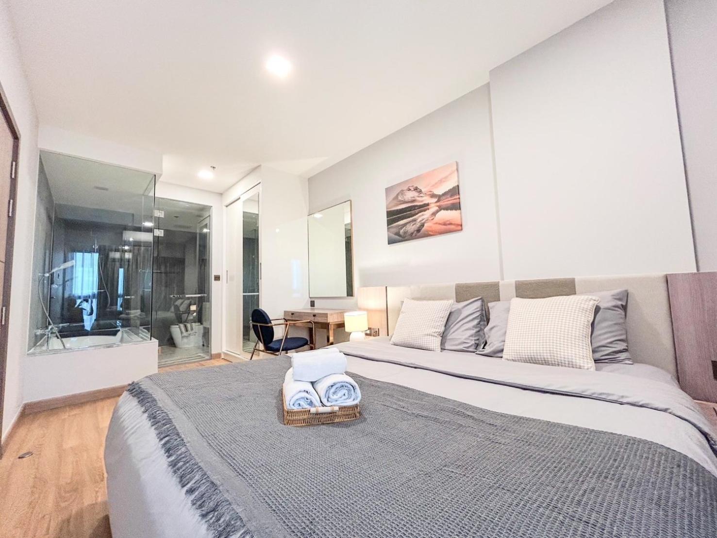 Luxury Astra Sky River Apartment Chiang Mai