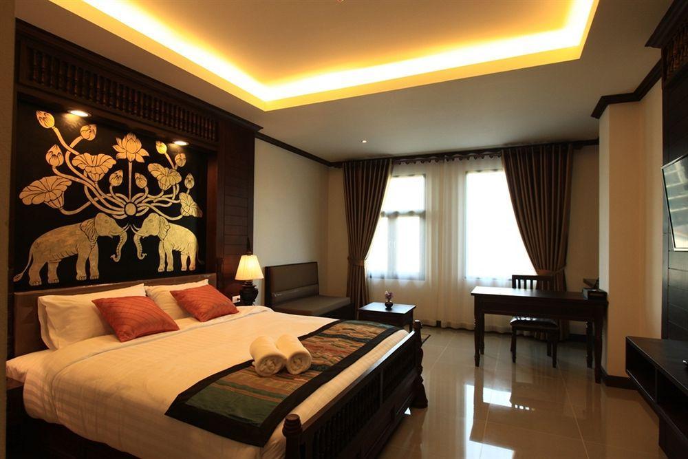 Baan Ratchiangsaen Hotel 3*