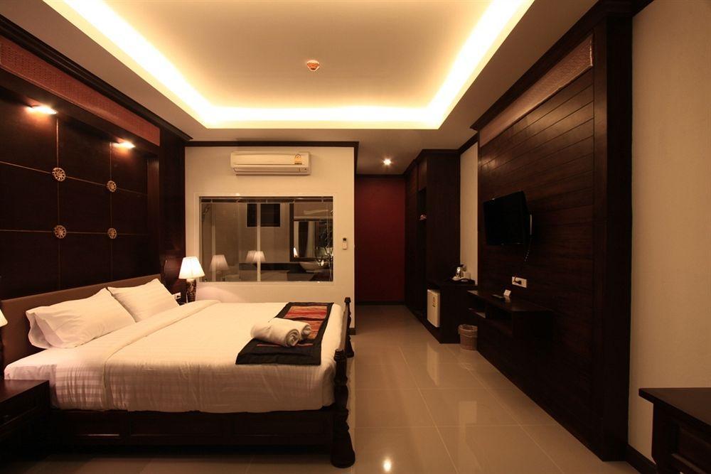 Baan Ratchiangsaen Hotel