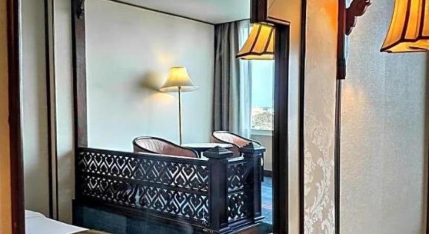 Orchid Hotel