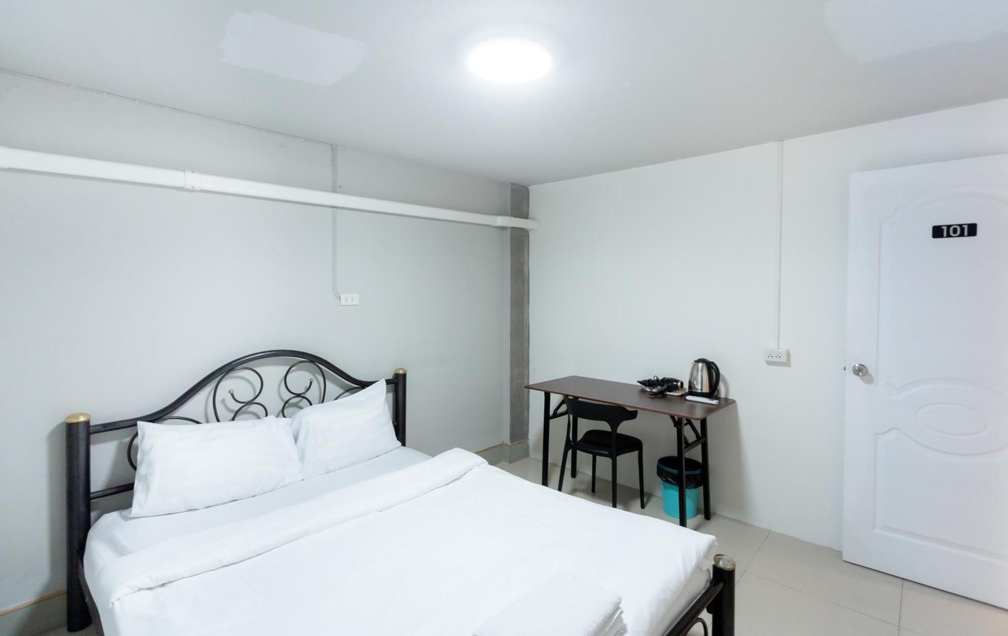 Apartment Mitr V Nimman Chiang Mai