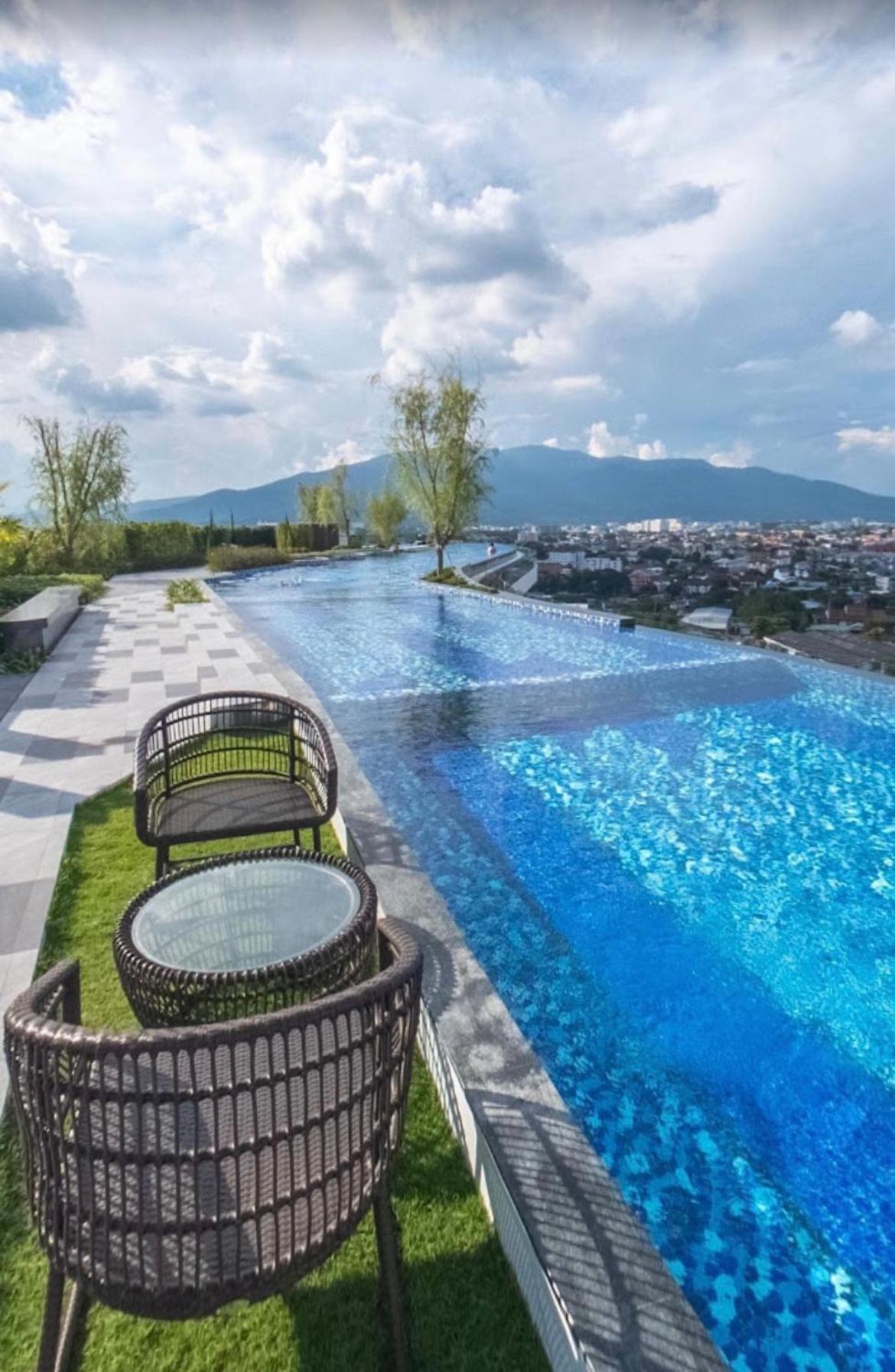 Astra Sky River 5 Stars Pool Sauna Gym *