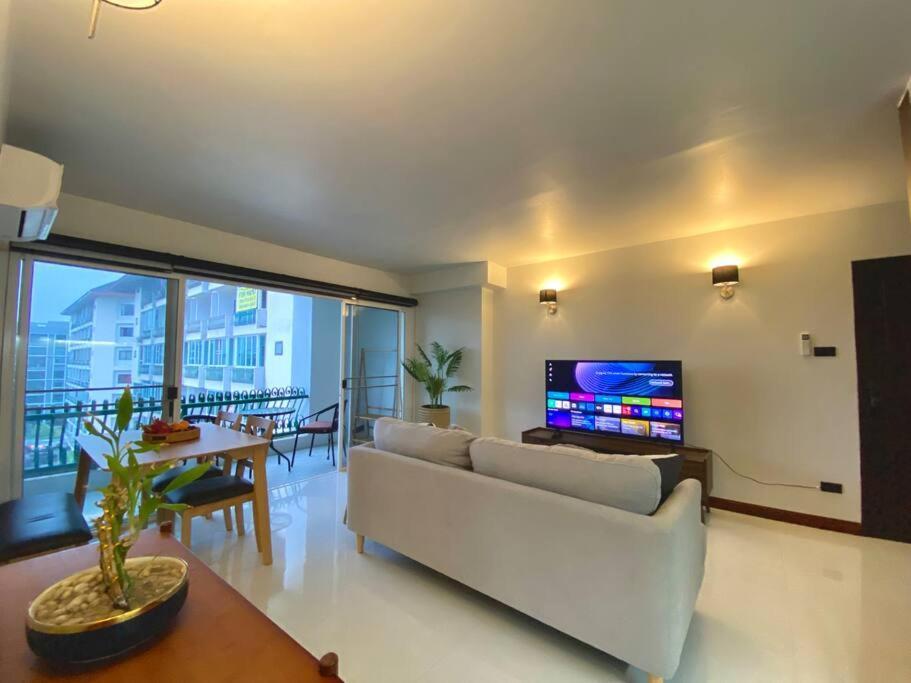 2 Bedroom With Kitchen Near Festival Apartment Chiang Mai