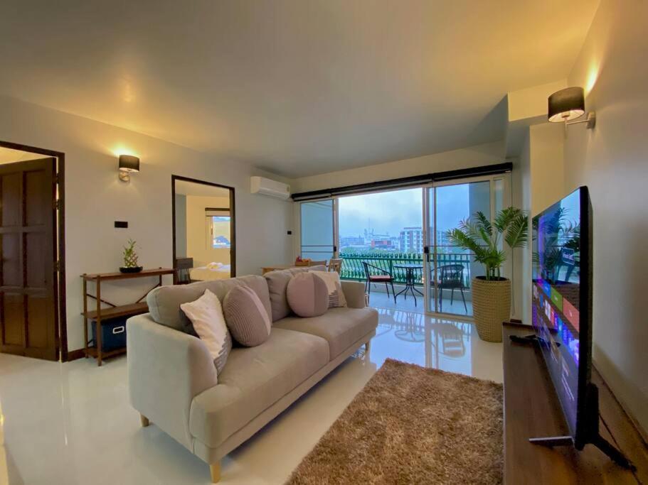 Apartment 2 Bedroom With Kitchen Near Festival