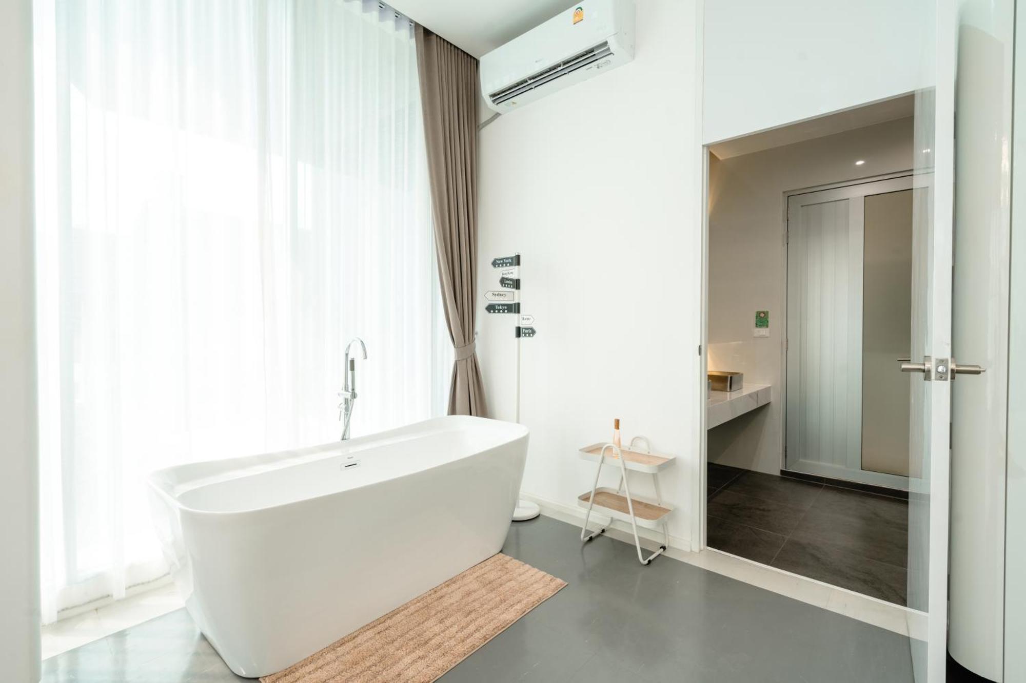 Charming Pool With Breathtaking View Chiang Mai
