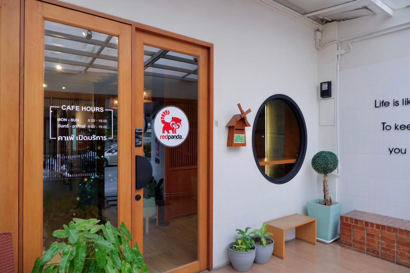 Hostel Redpanda & Cafe