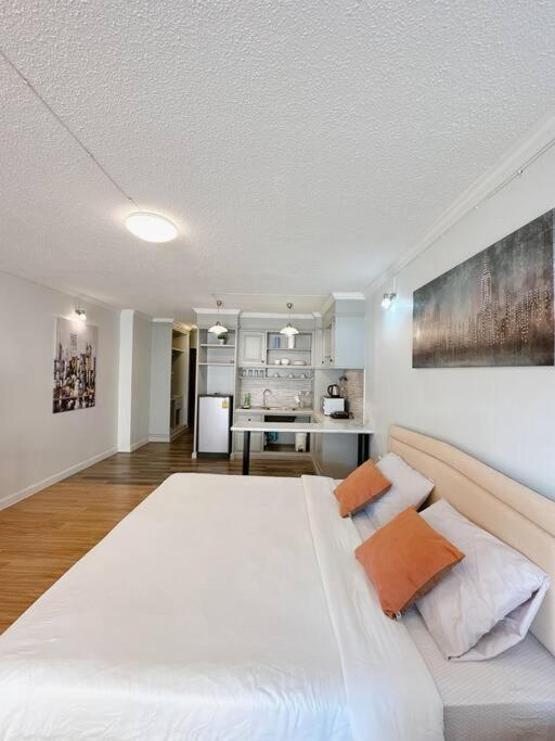 Comfy Conner Near Nimman Rd Apartment *