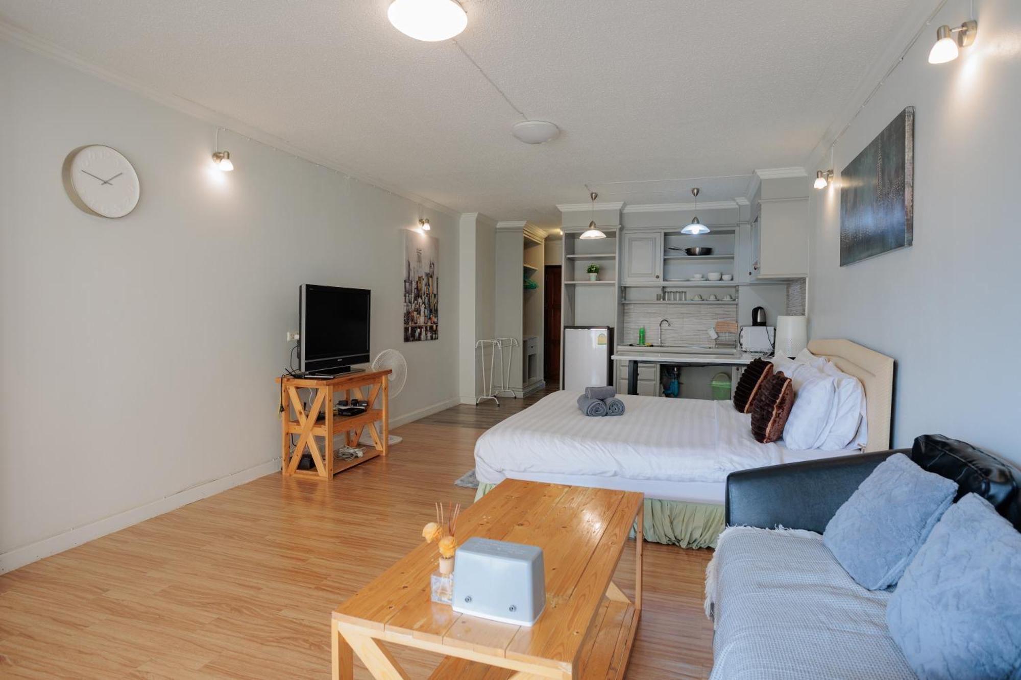 Comfy Conner Near Nimman Rd Apartment