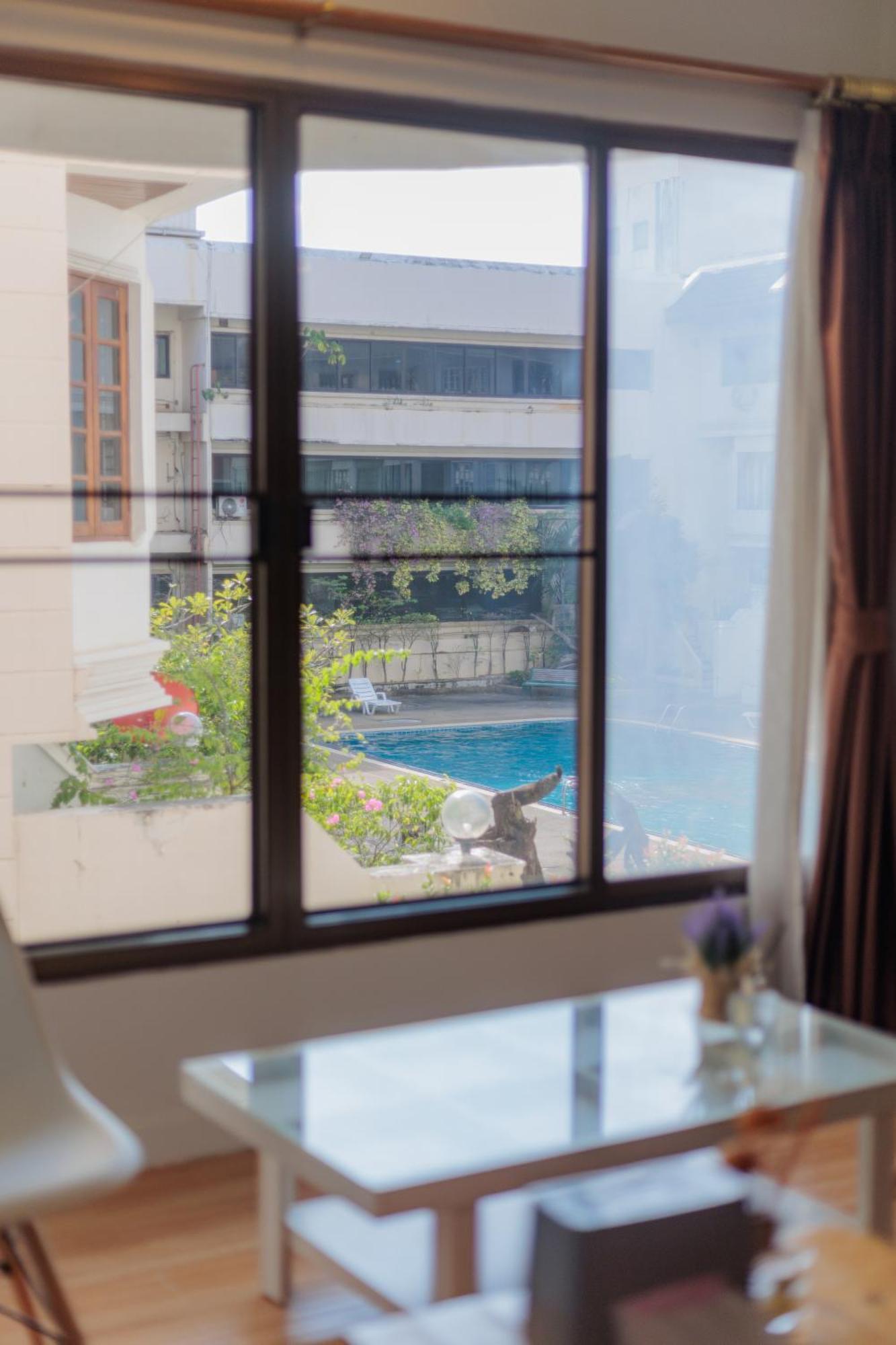 Comfy Conner Near Nimman Rd Apartment *