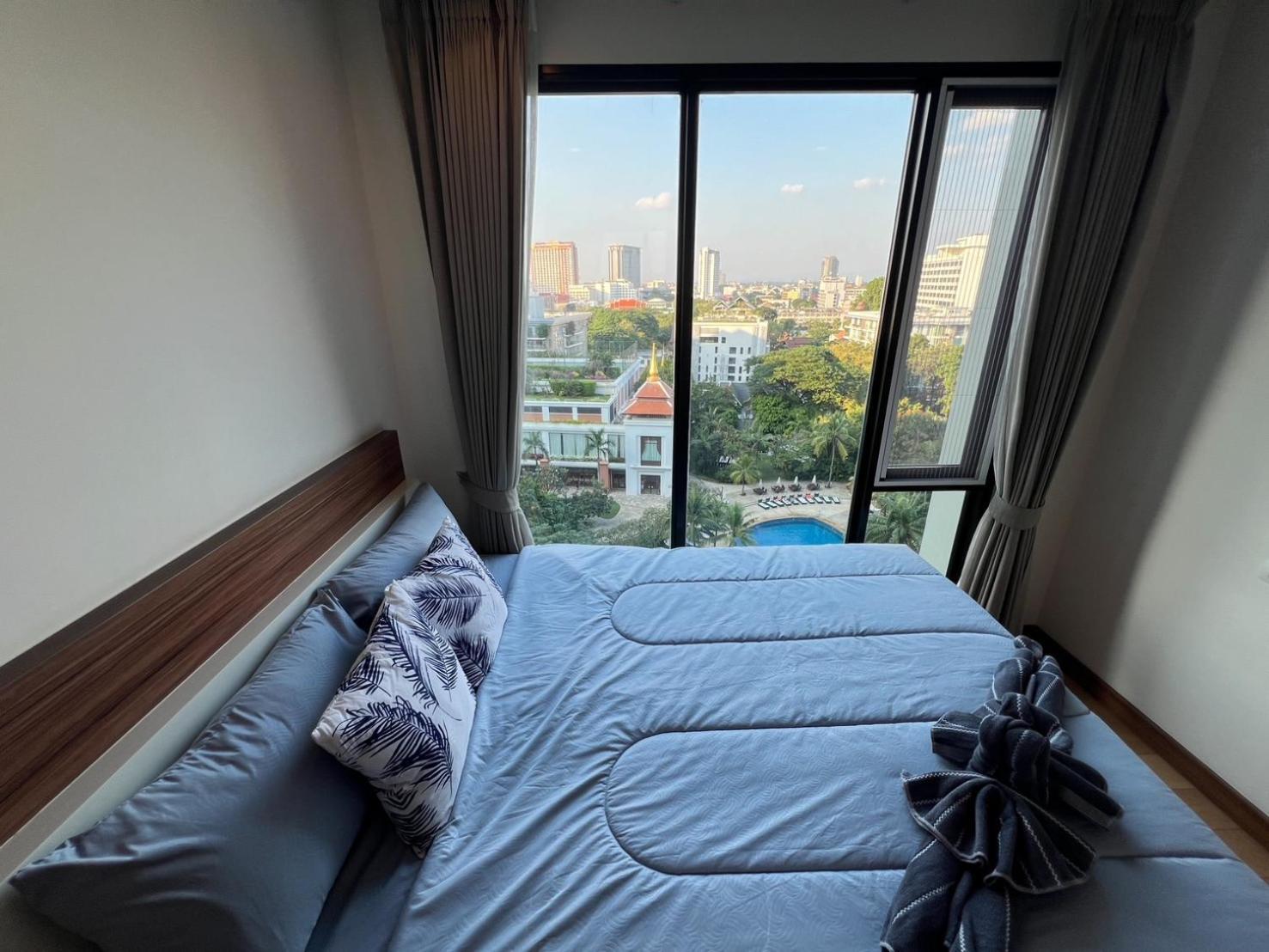 Apartment The Astra Luxury In Town *