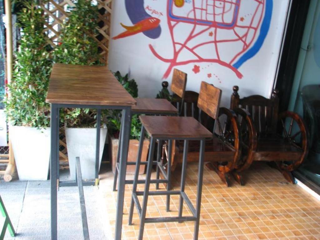 Near The Park Backpack House Hostel Chiang Mai