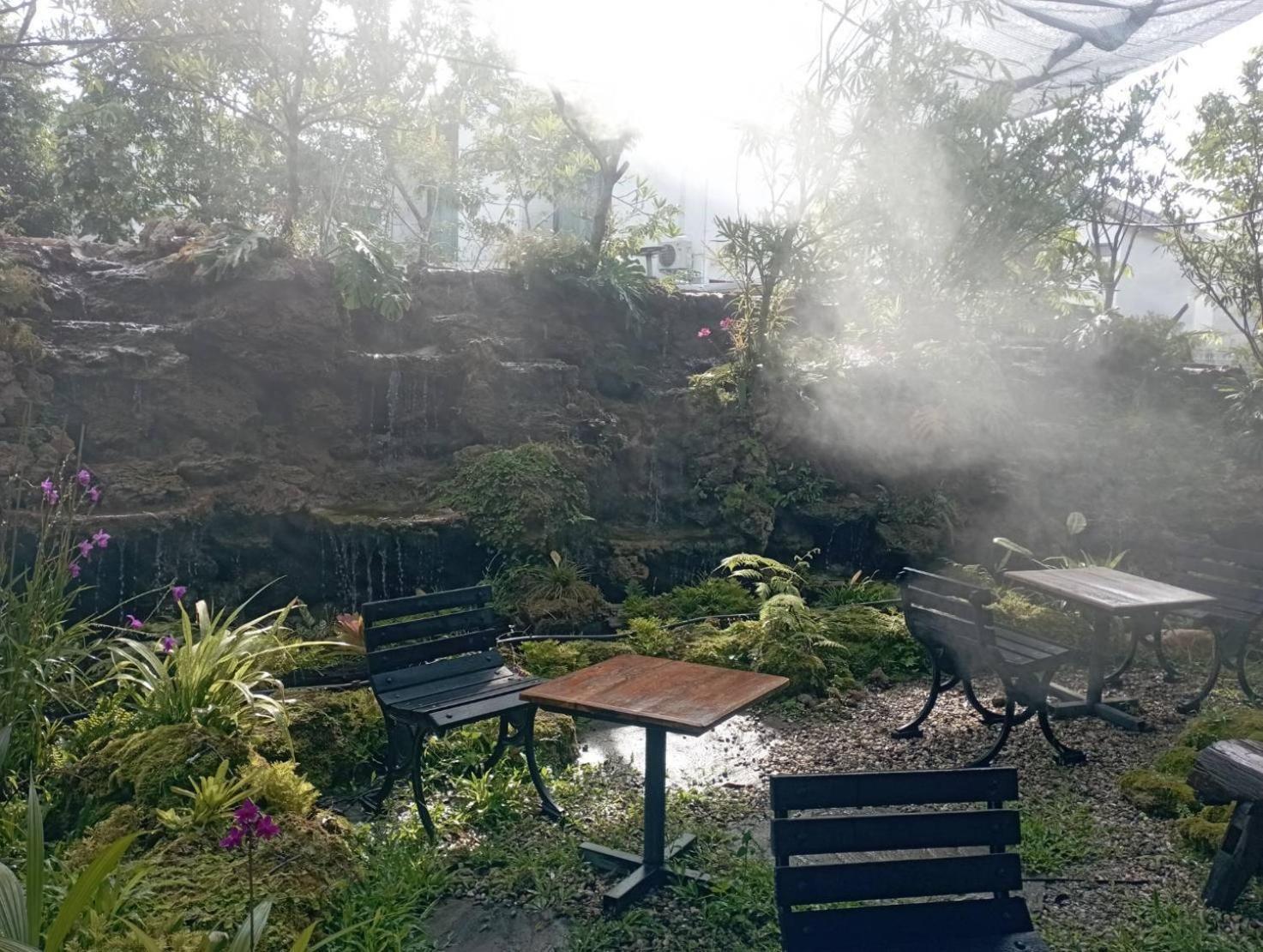 Tasana Garden Saraphi ทาซาน่าการ์เด้น สาขาสารภี *