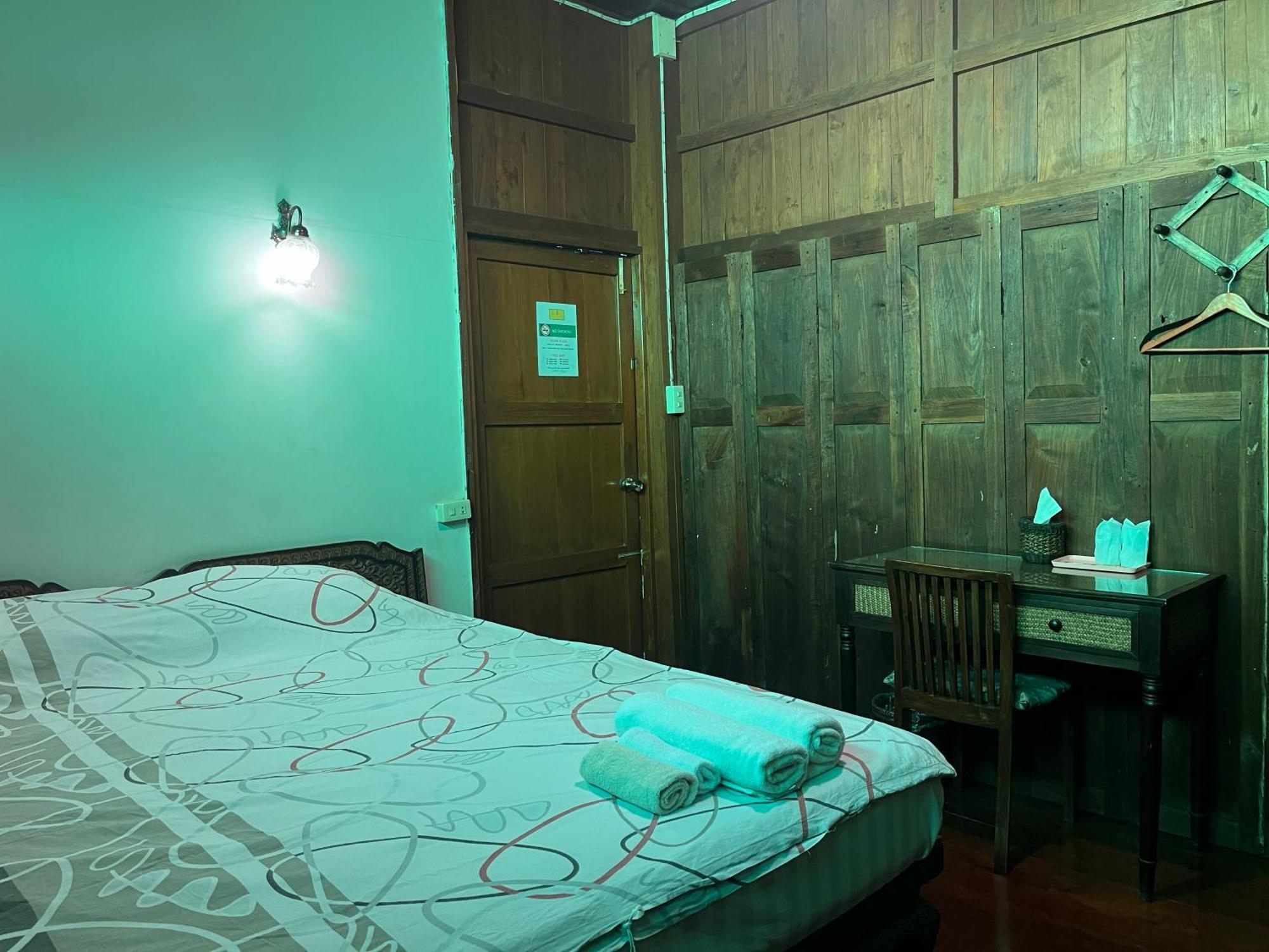 Tata Homestay *